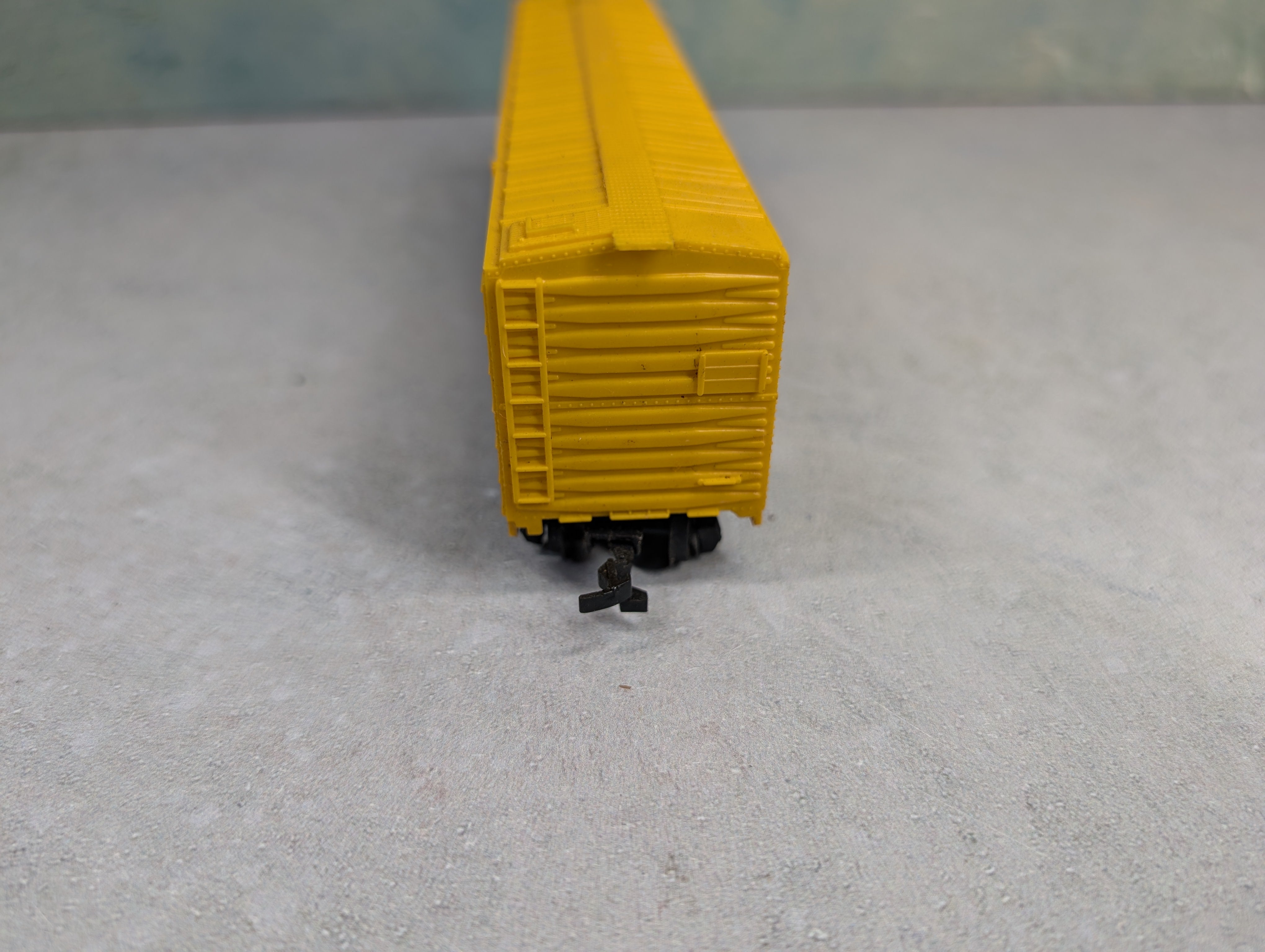 USED Bachmann HO Scale 50' Box Car Milwaukee Road MILW #56500