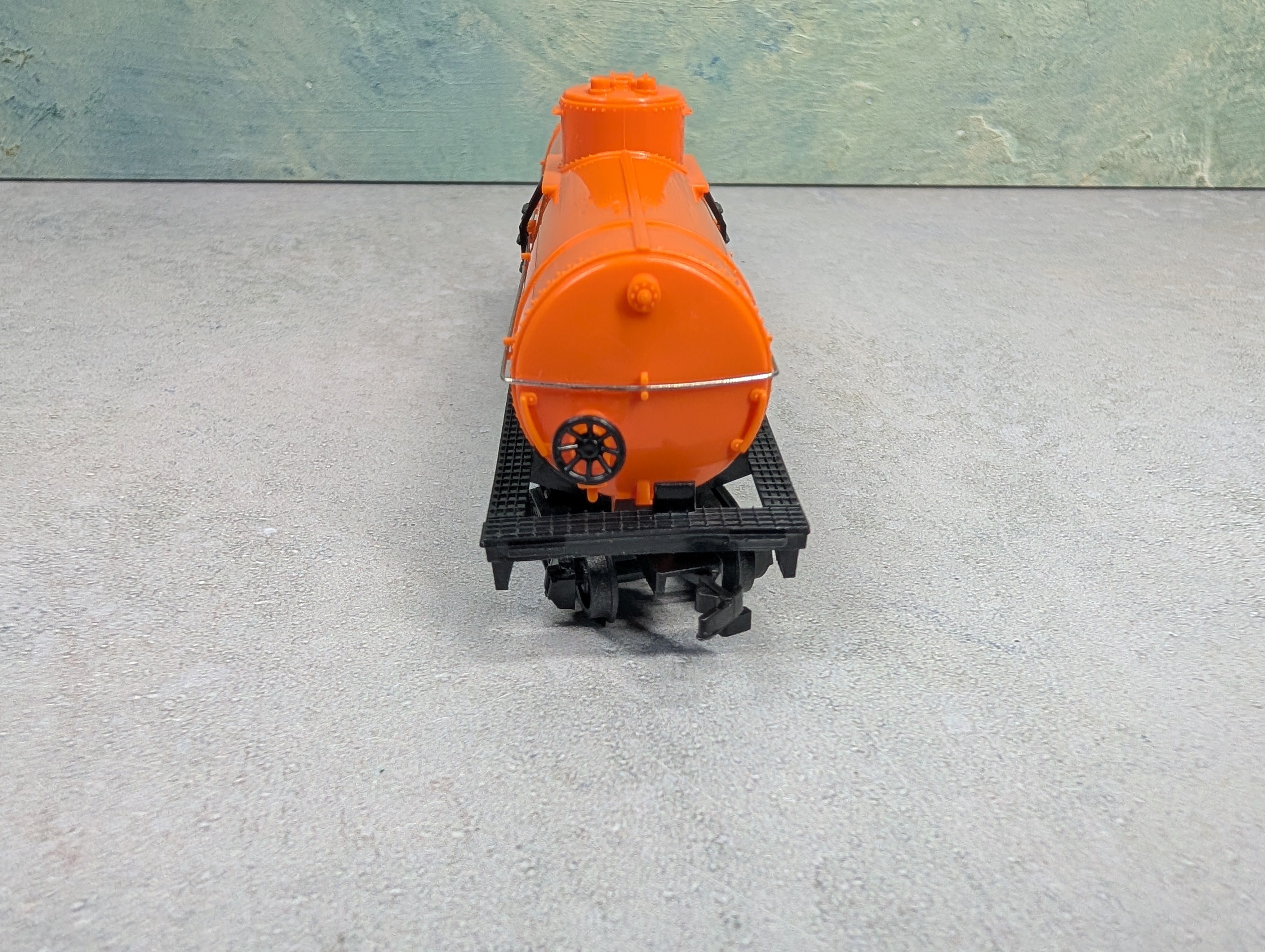 USED Bachmann HO Scale Single Dome Tank Car Shell SCCX #1754