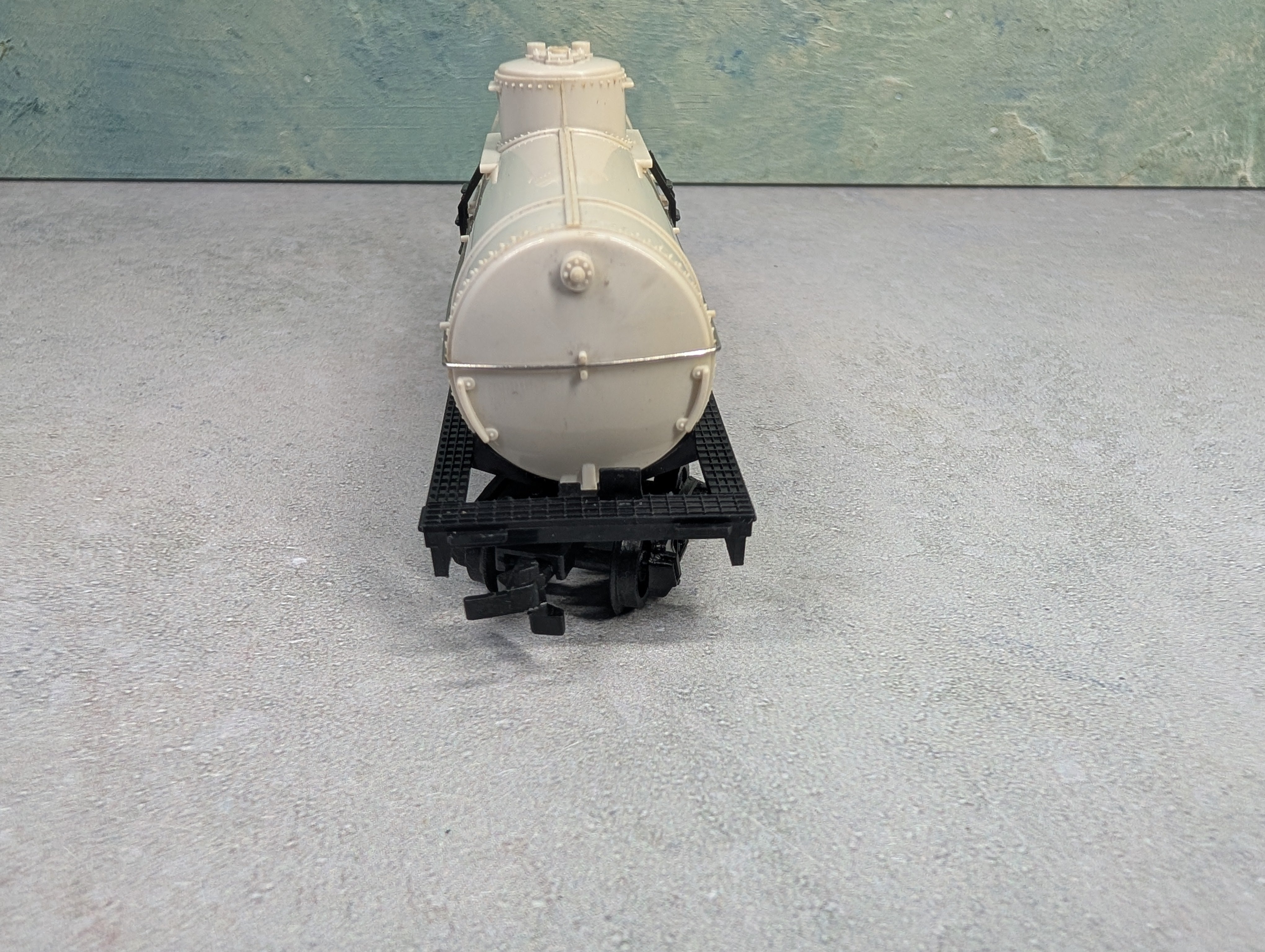 USED Bachmann HO Scale Single Dome Tank Car Cyanamid