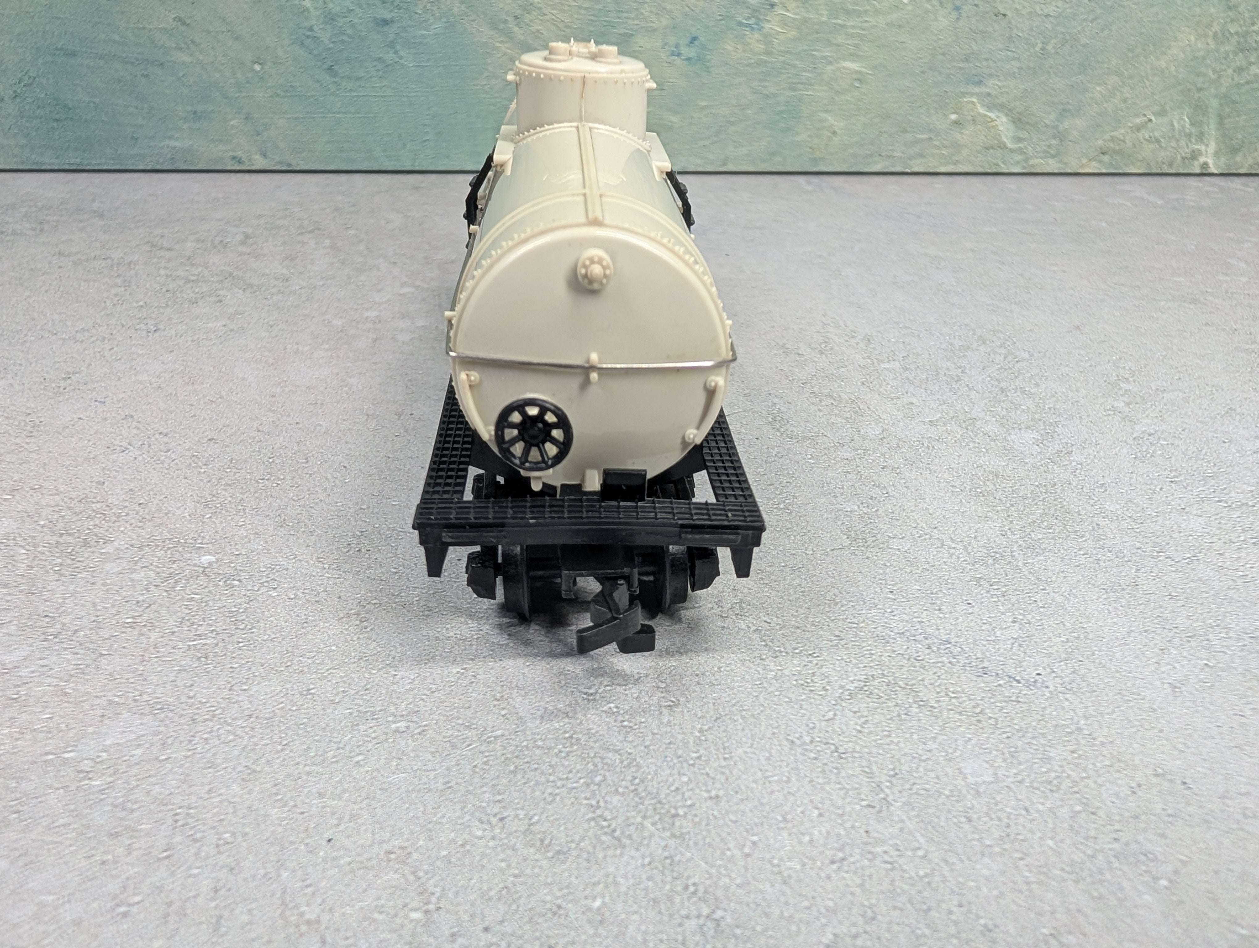 USED Bachmann HO Scale Single Dome Tank Car Cyanamid