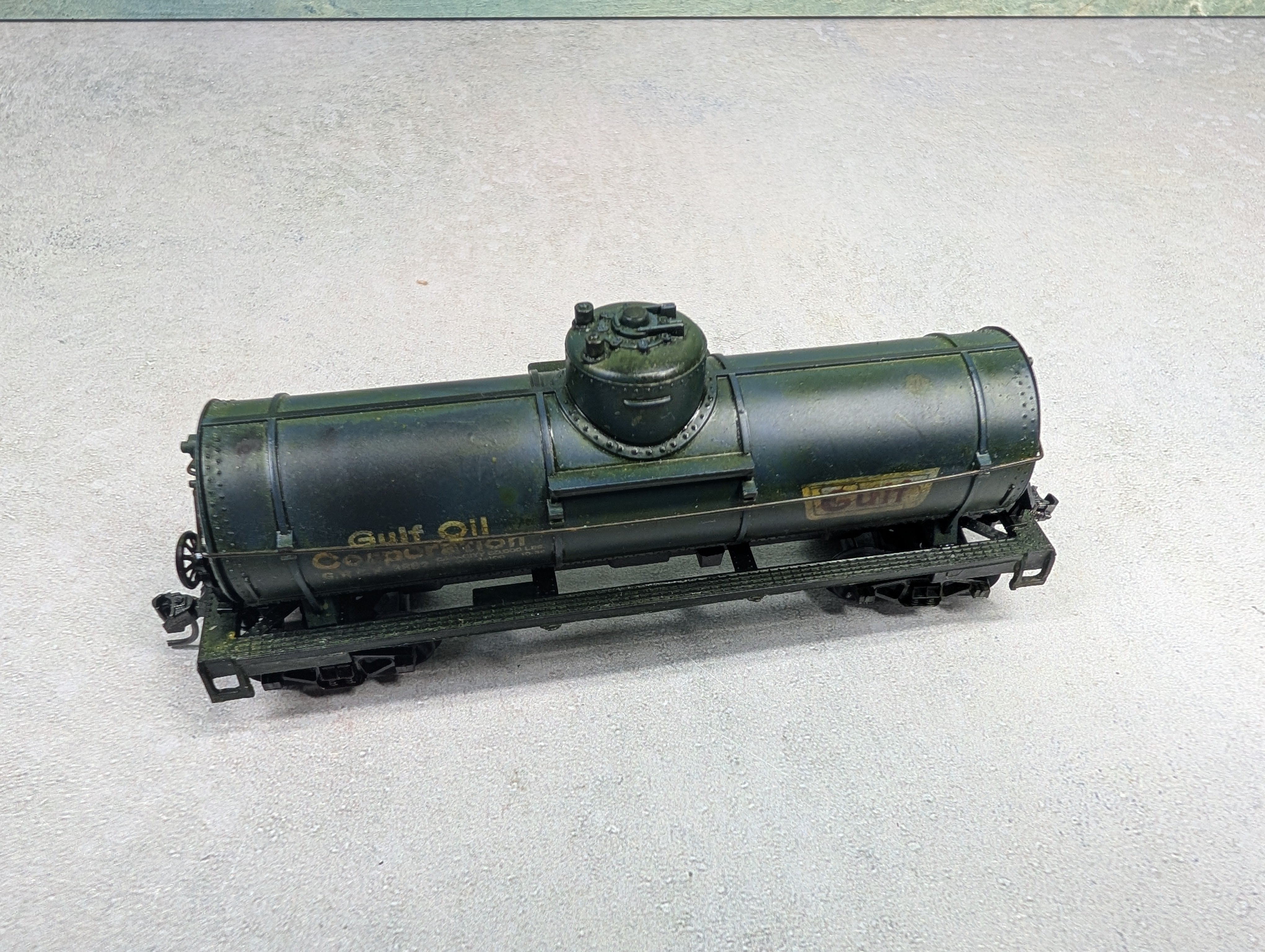 USED Life-Like HO Scale Single Dome Tank Car Gulf GRCX #3882 Custom Paint