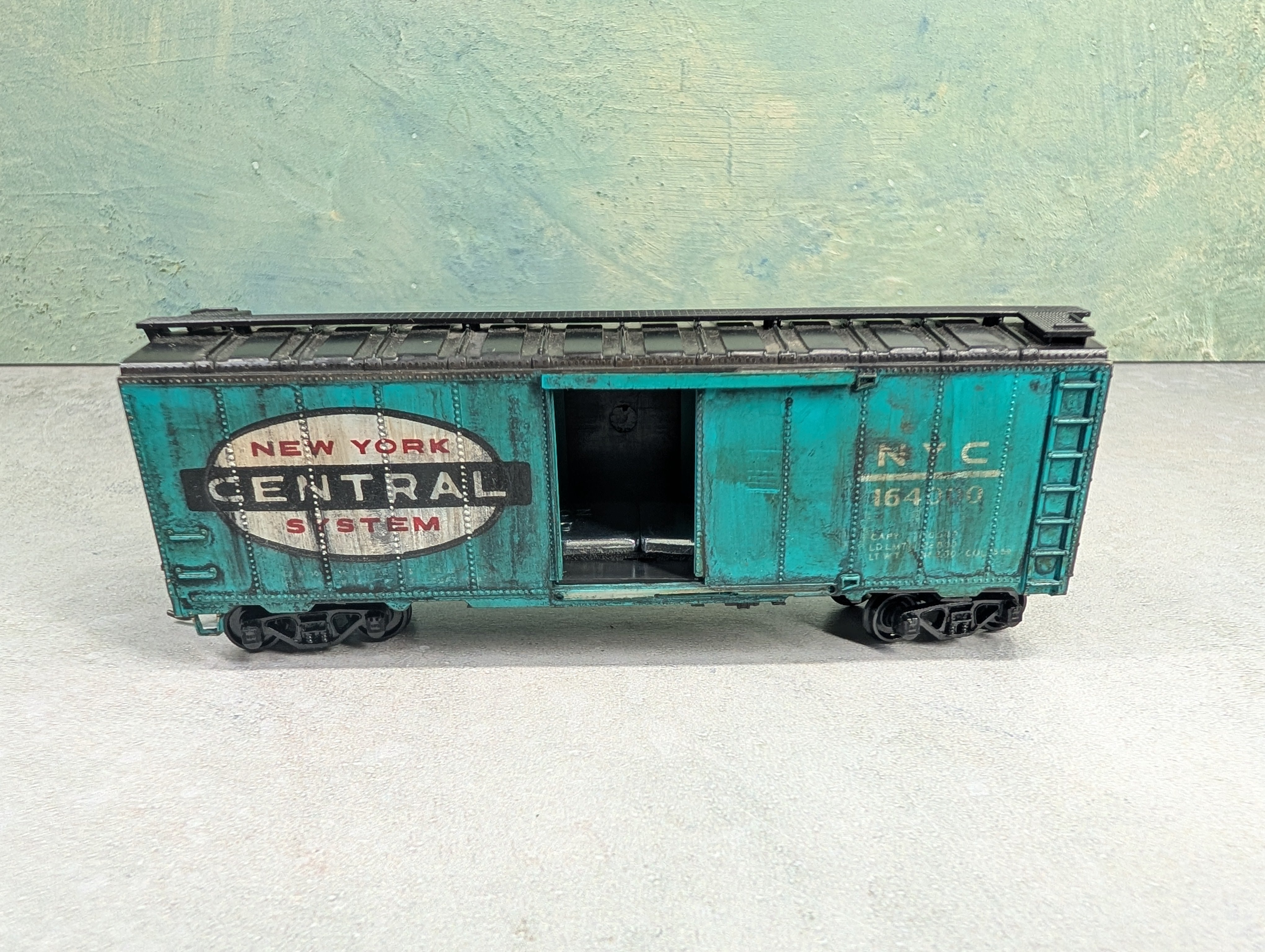 USED Athearn HO Scale 40' Box Car New York Central NYC #164000 Weathered