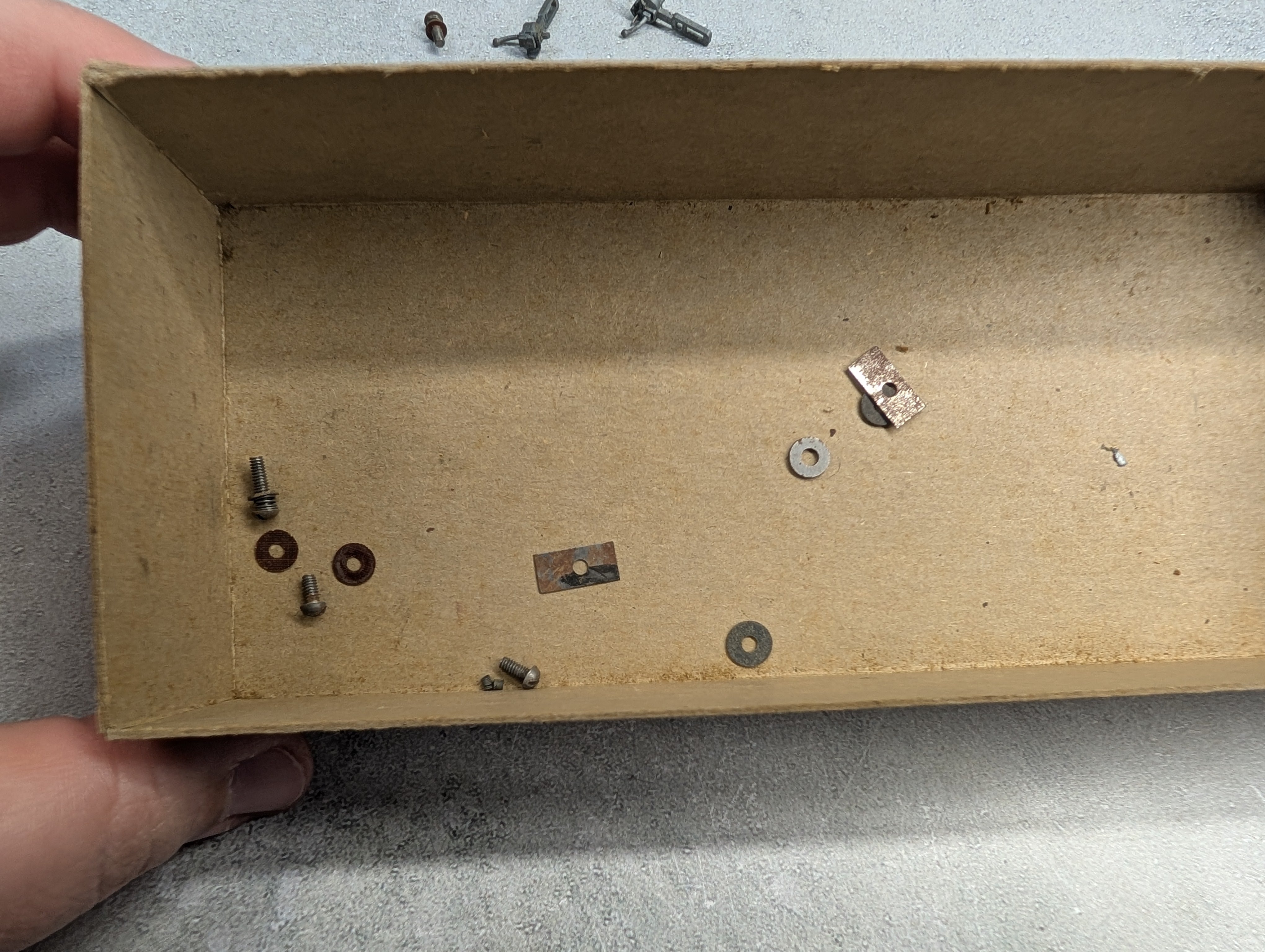 USED Roundhouse HO Scale 41' Reefer Box Car Burlington BREX #74568 KIT