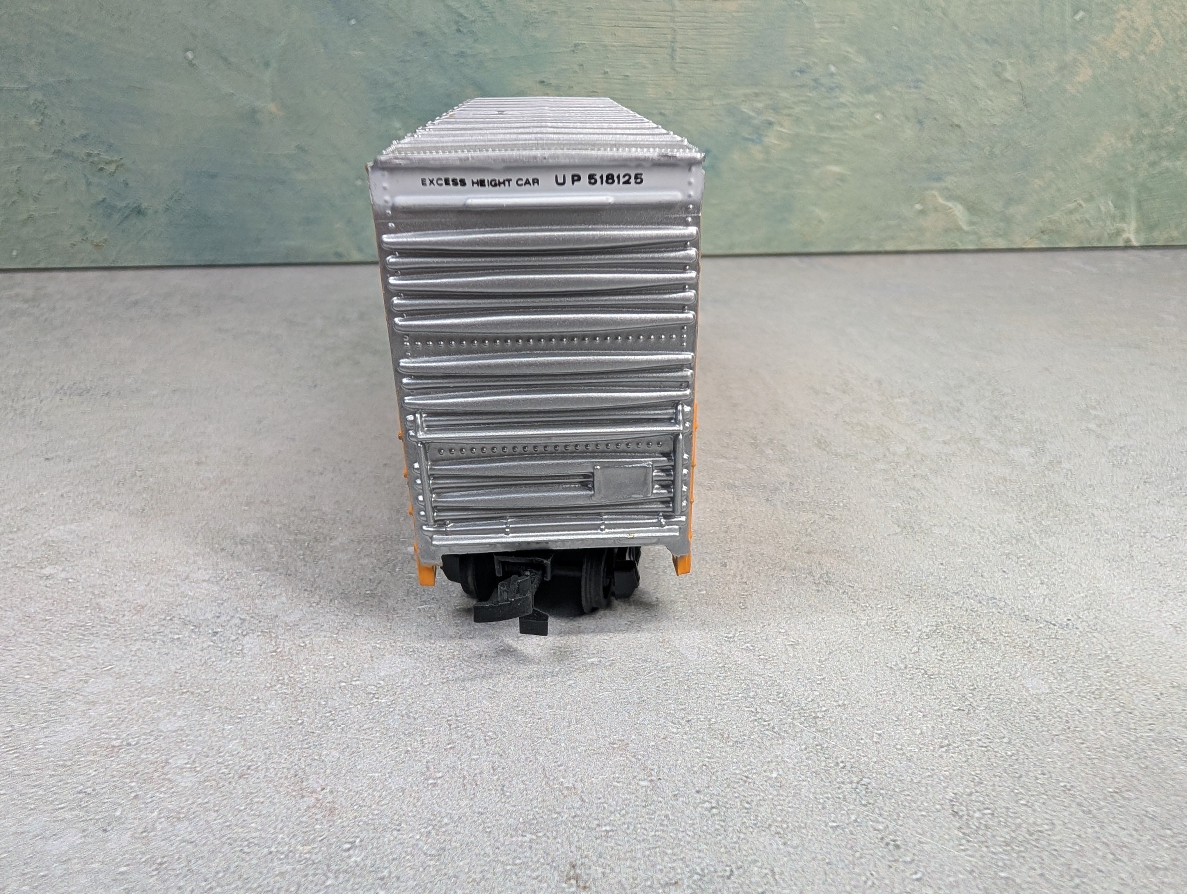 USED Bachmann HO Scale 40' Hi-Cube Box Car Union Pacific UP #518125