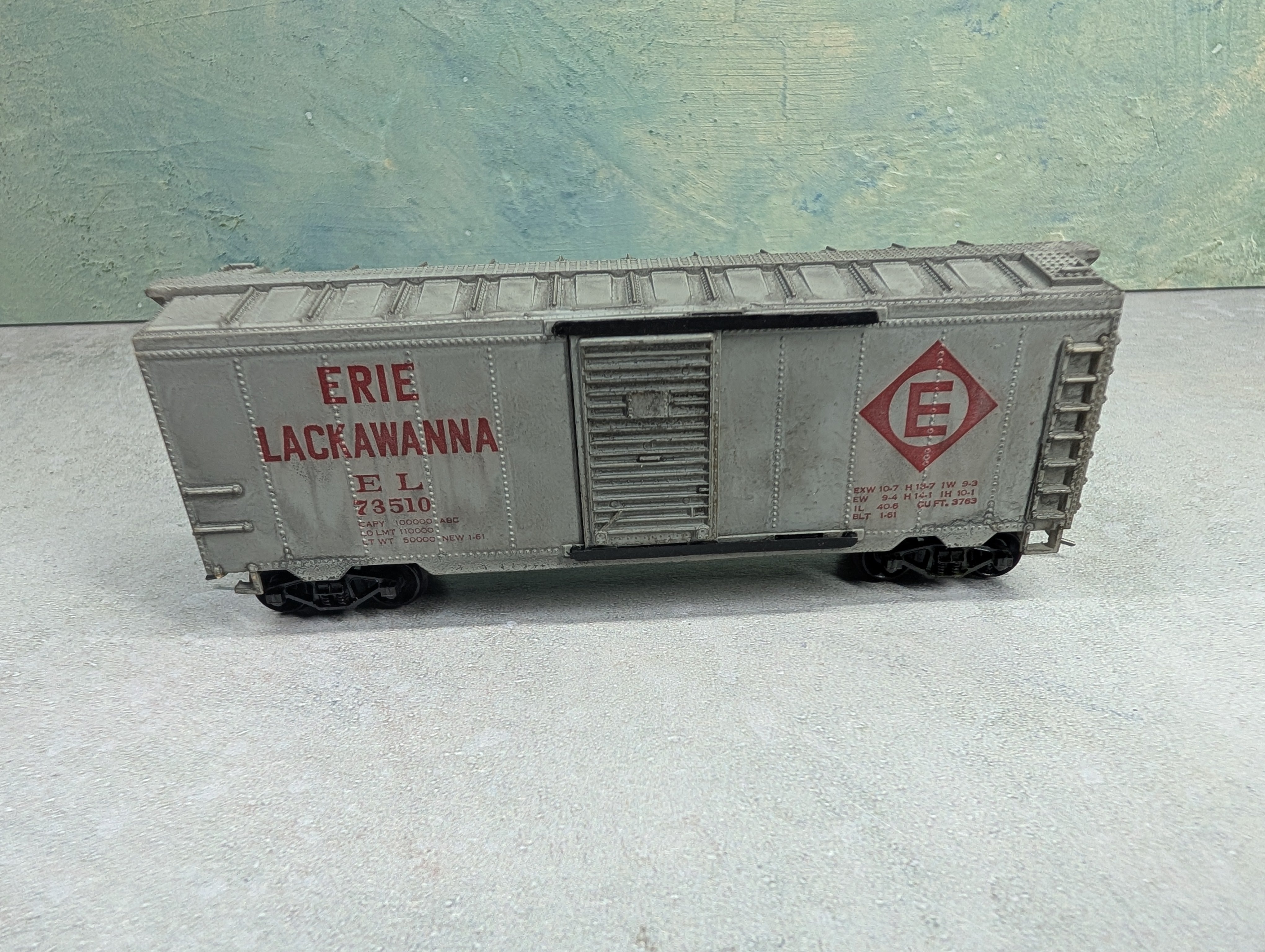 USED Life-Like HO Scale 40' Box Car Erie Lackawanna EL #73510 Light Weathering