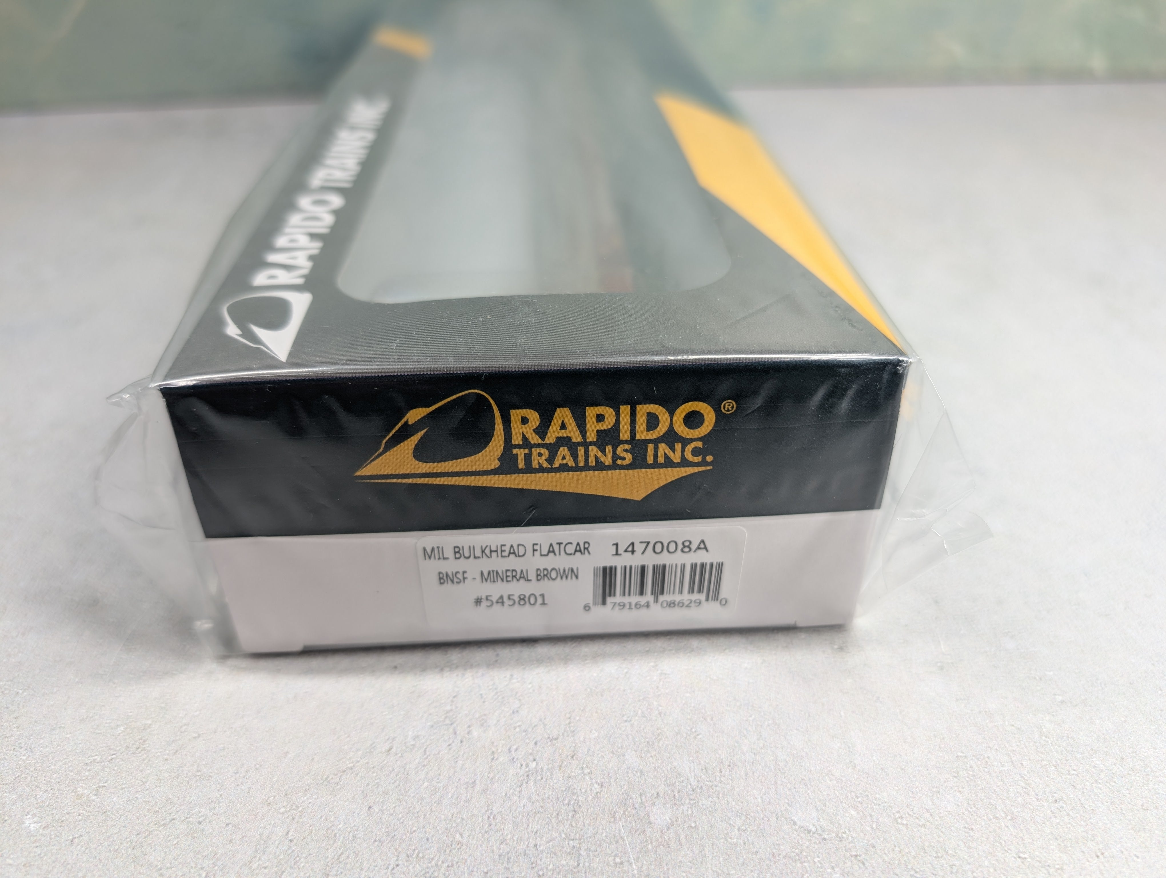 Rapido 147008 HO Scale Bulkhead Flatcar BNSF #545801 Mineral Brown