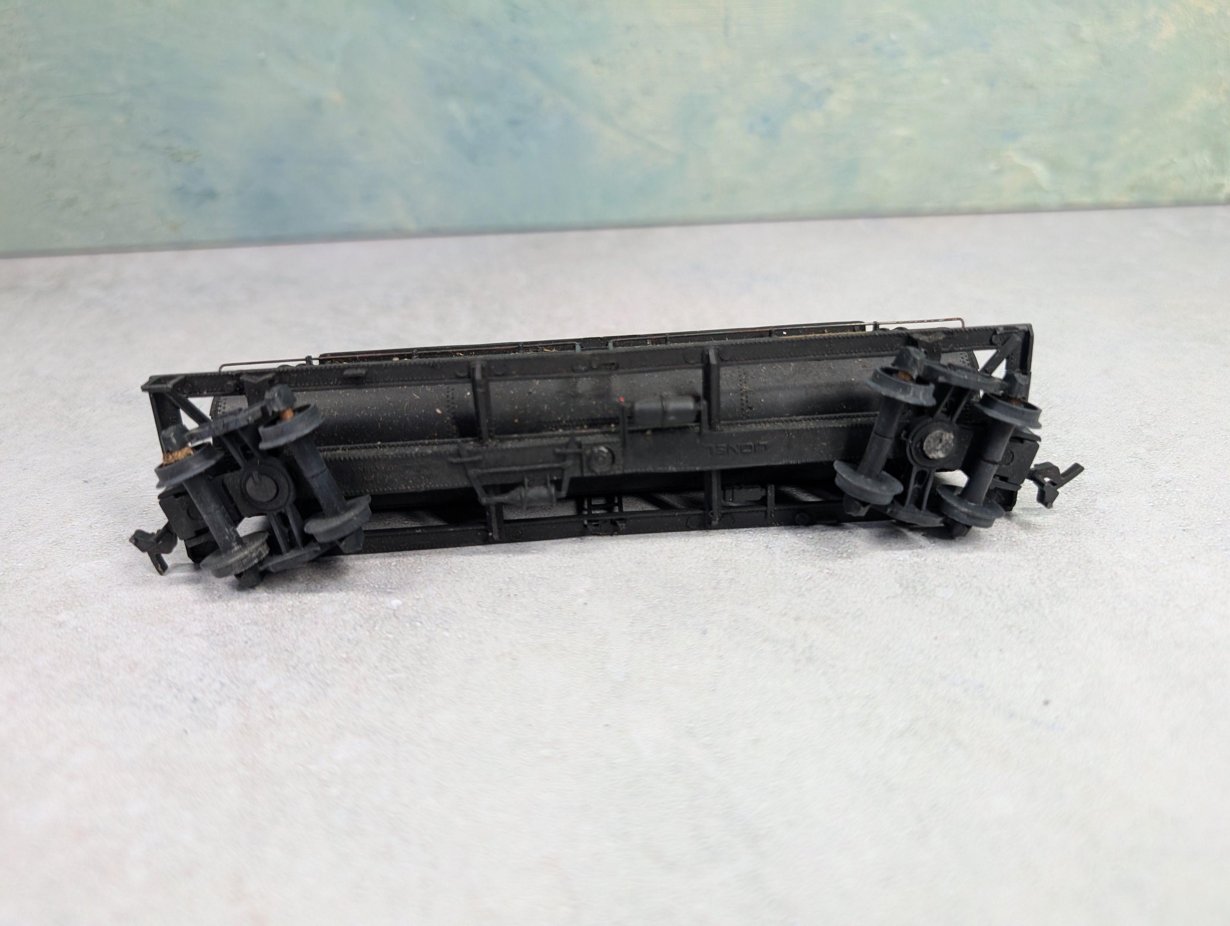 USED Lionel HO Scale Triple Dome Tank Car DOW #48416