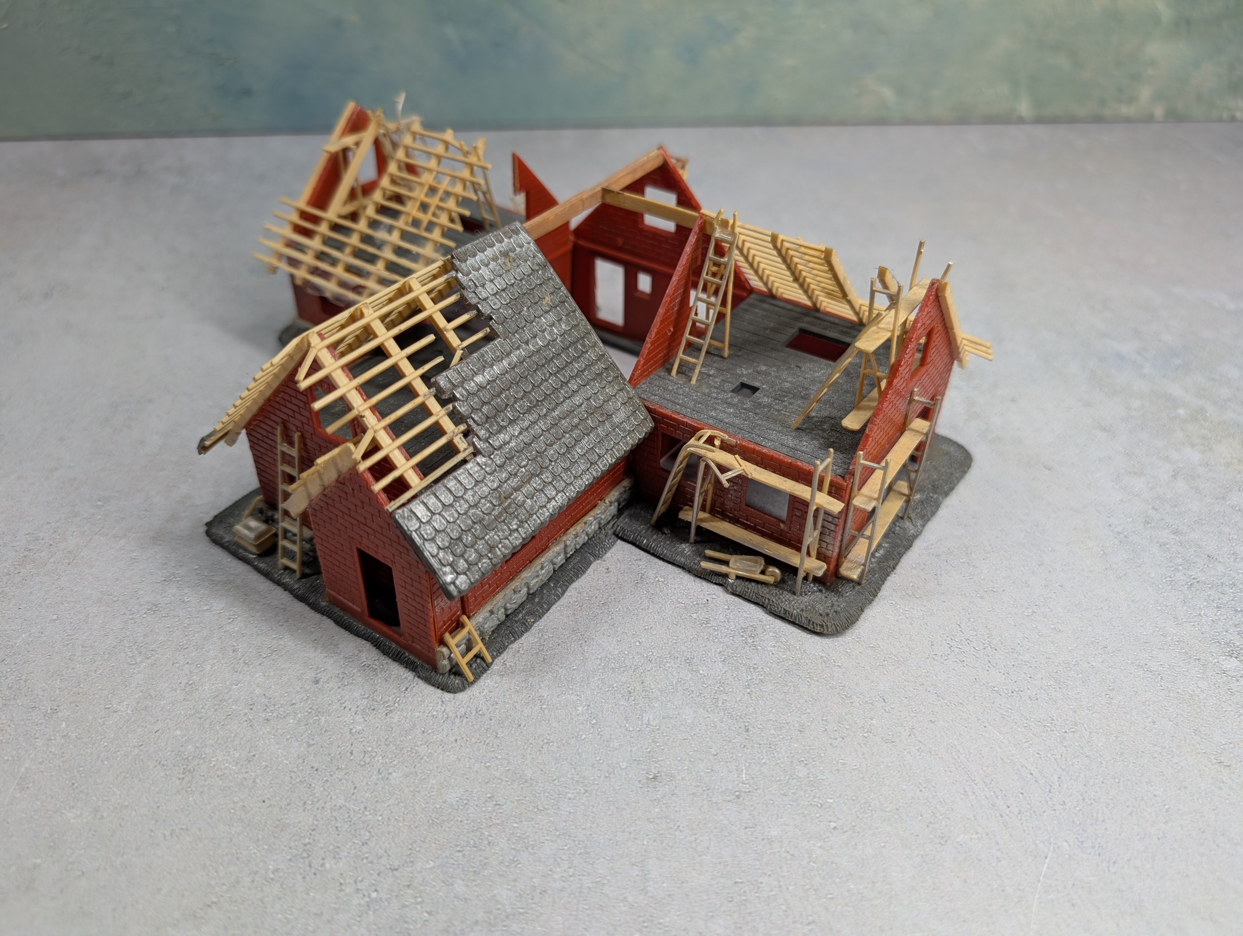 USED Tyco HO Scale Custom Modified Homes Under Construction