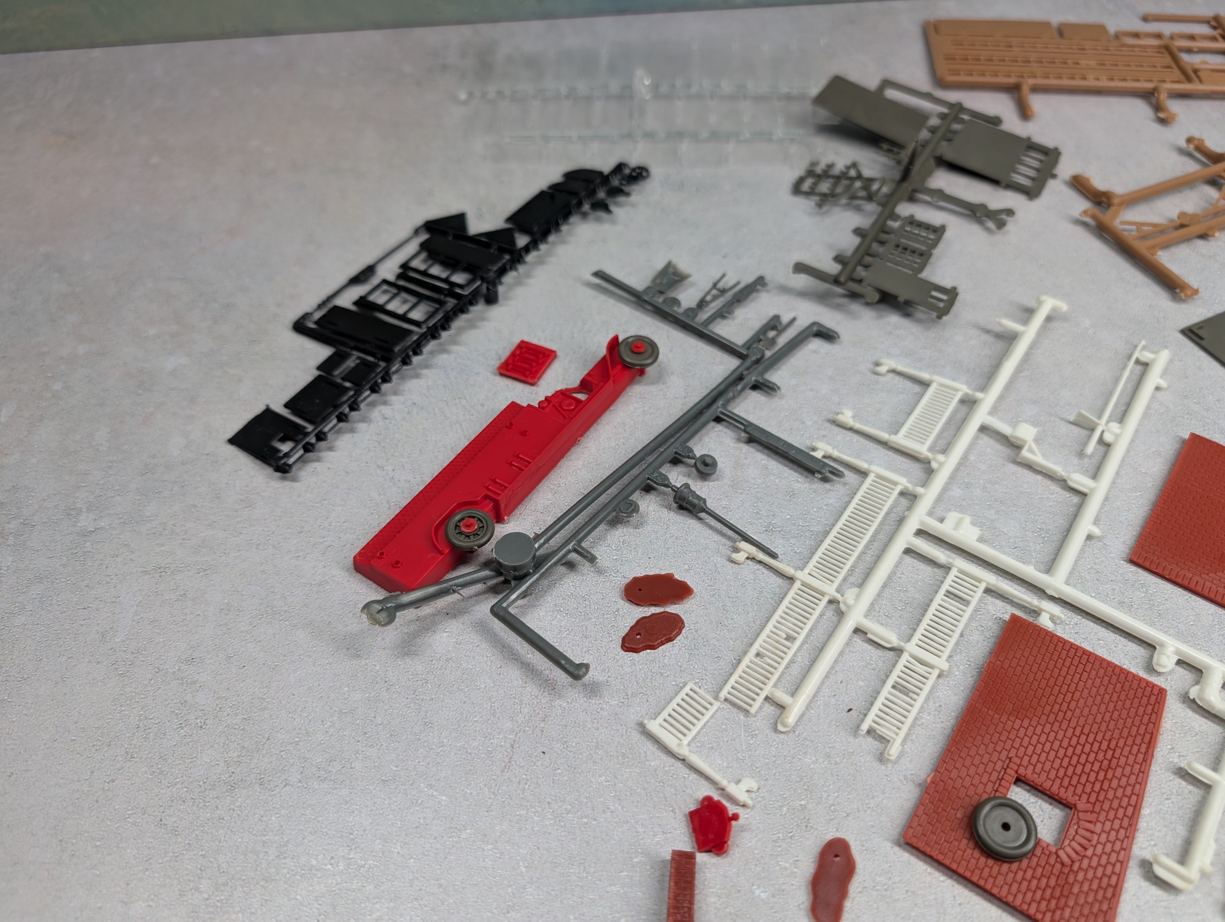 USED AHM HO Scale Fire House KIT