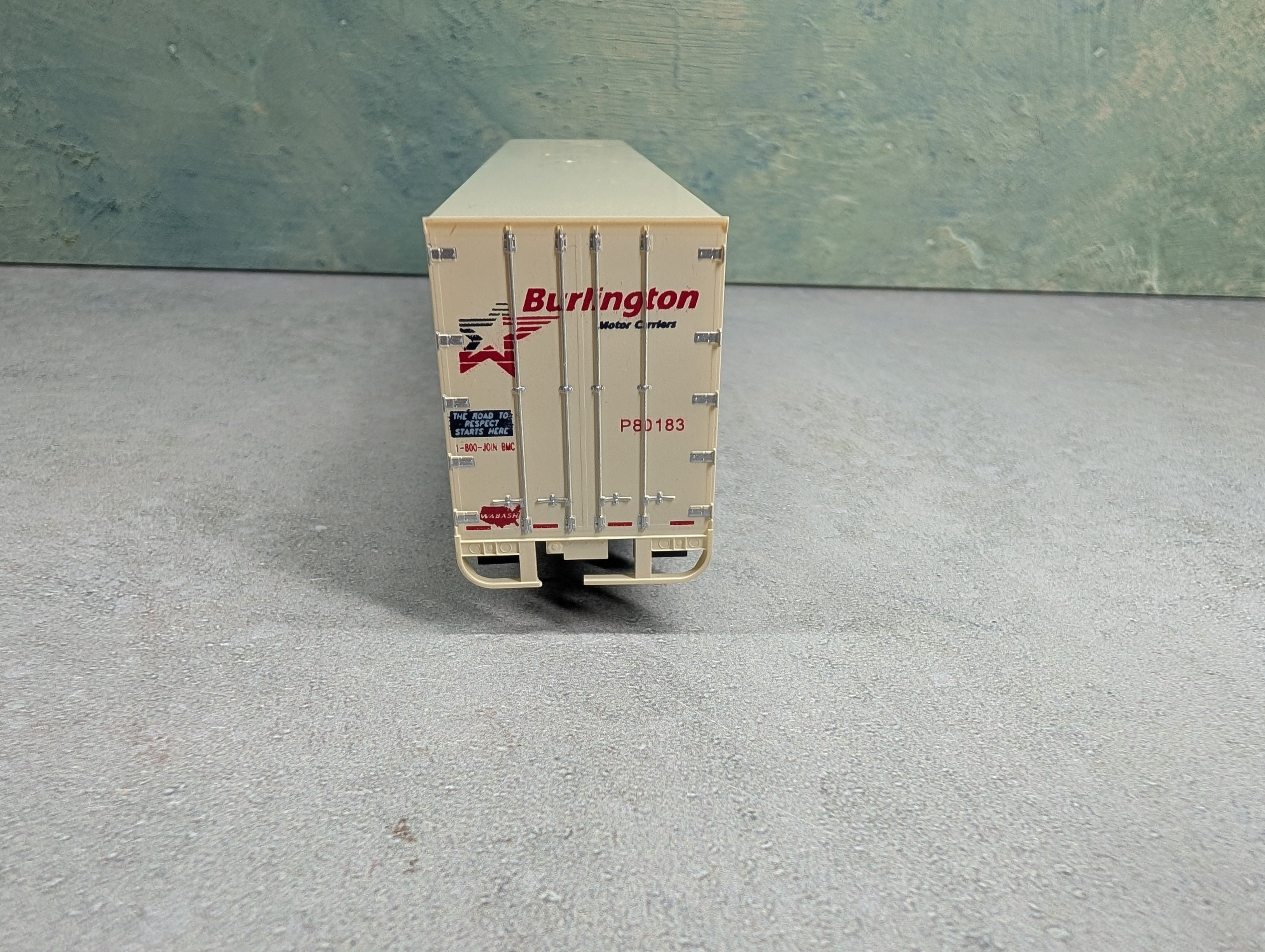 USED Bowser HO Scale 53' Trailer Burlington #P80183