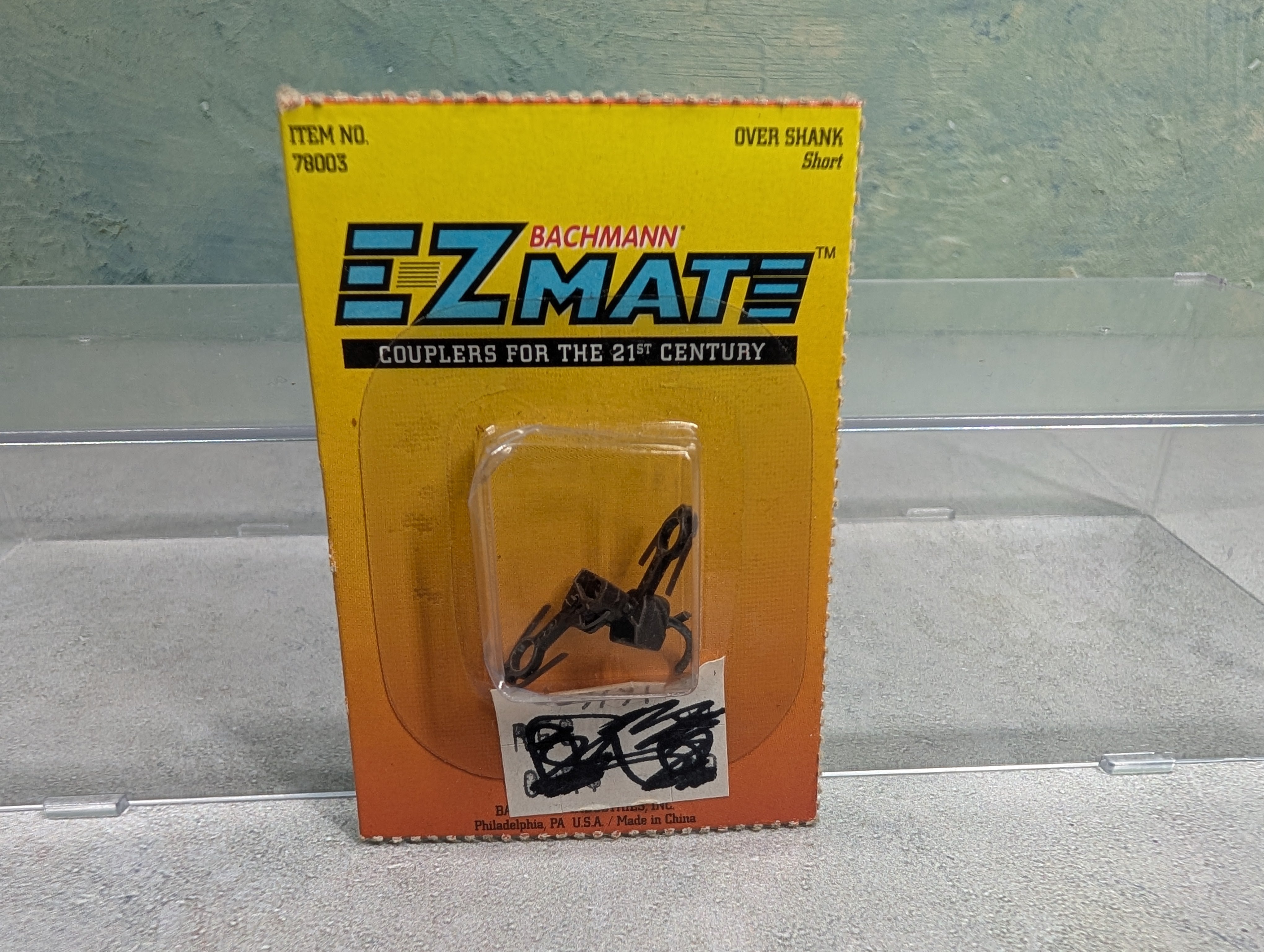 Bachmann 78003 HO Scale EZ Mate Over Shank Short Knuckle Coupler