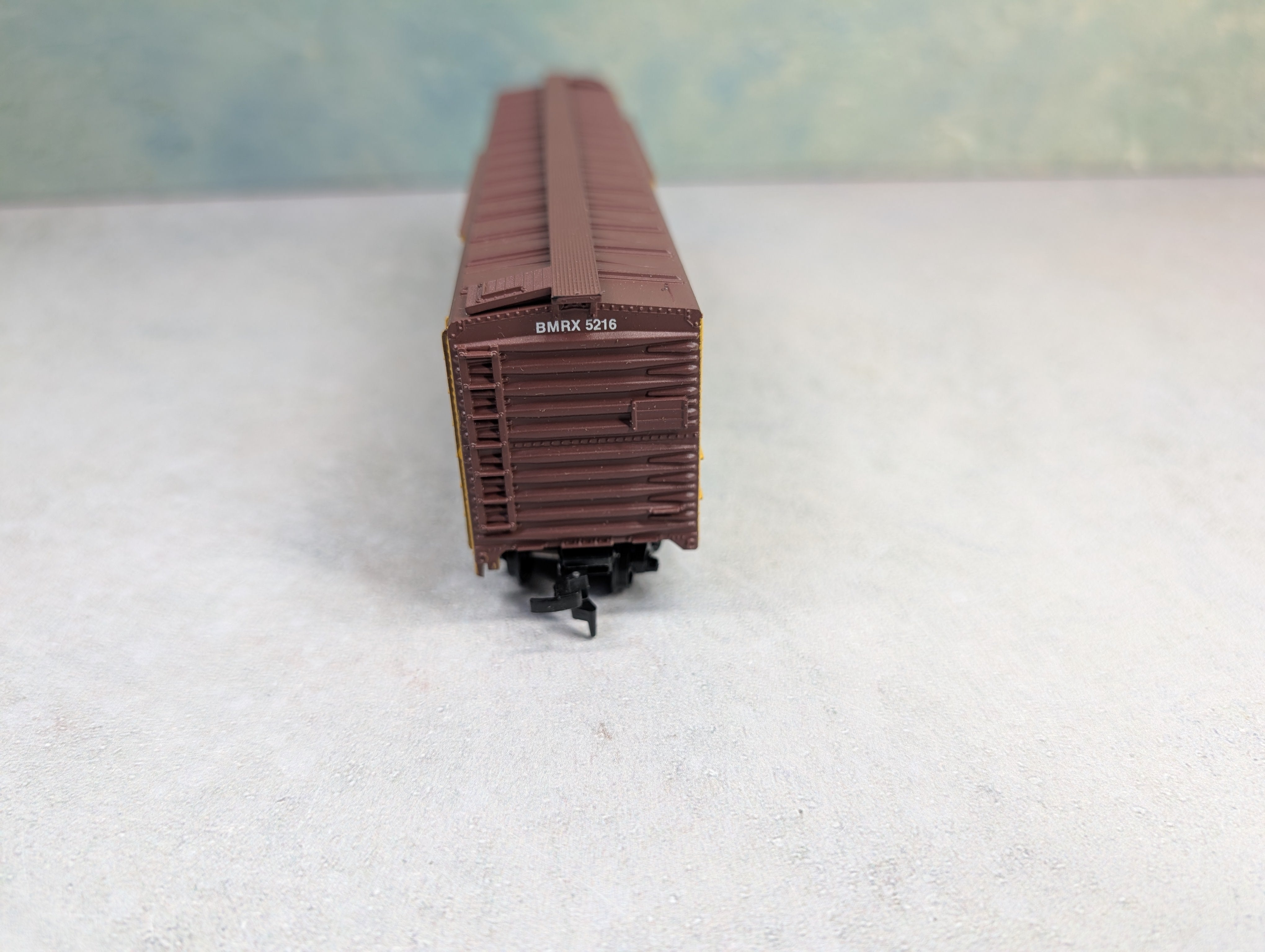 USED Athearn HO Scale 50' Box Car Burlington BRMX #5216