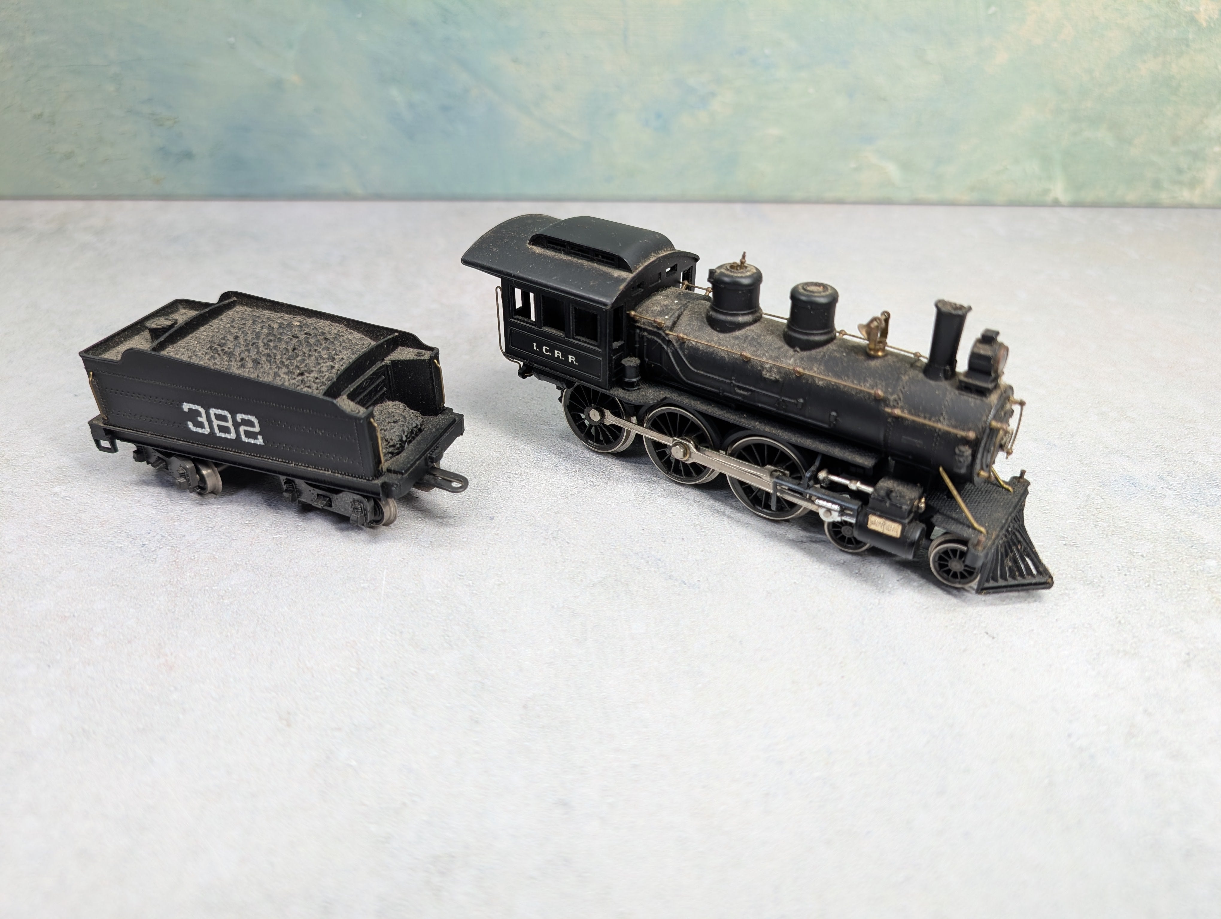 USED Rivarossi HO Scale 4-6-0 Steam Locomotive Casey Jones ICRR #382 Runs Great DC