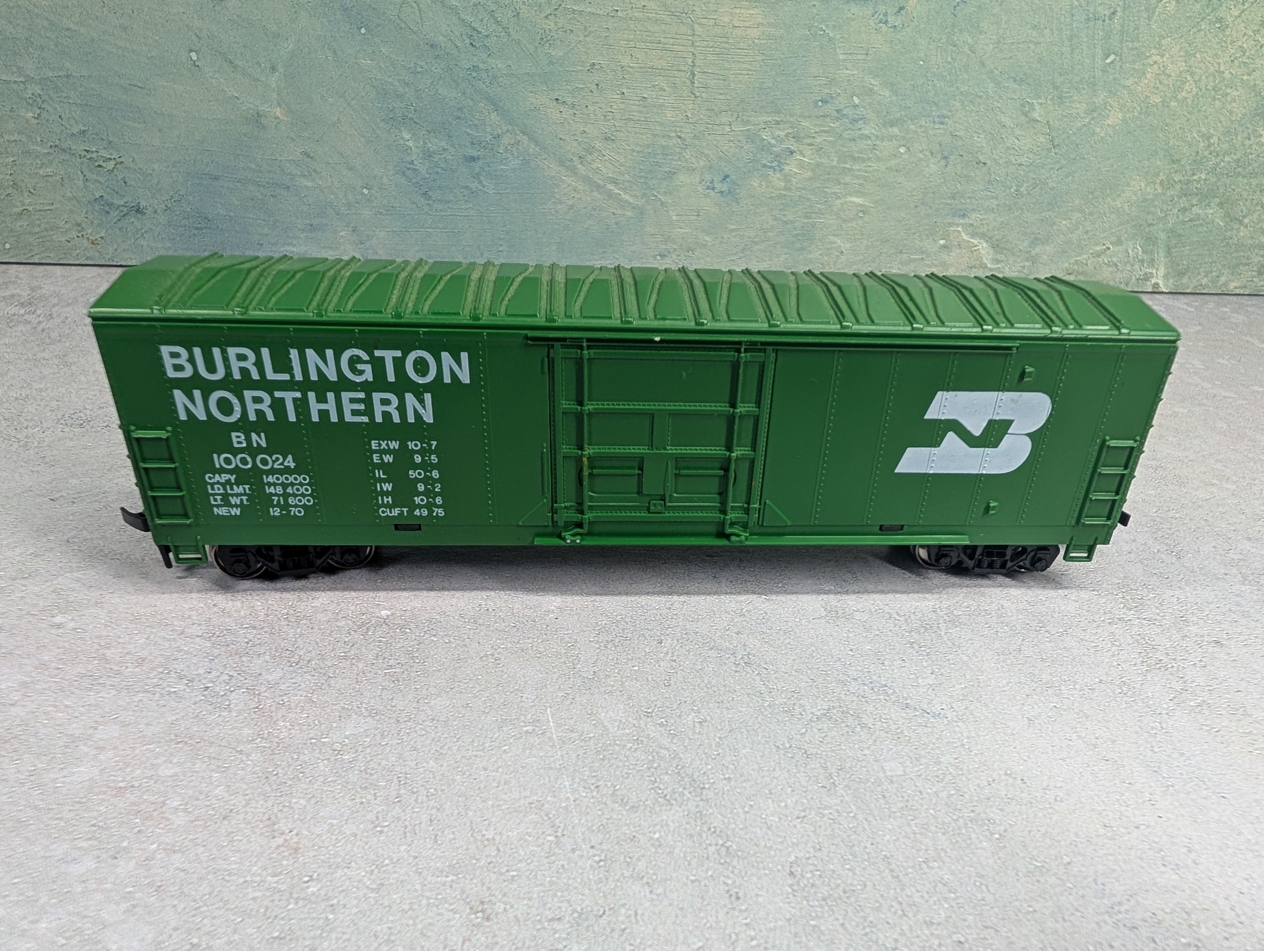 USED HO Scale 50' Box Car Burlington Northern BN #100024 Metal Wheels
