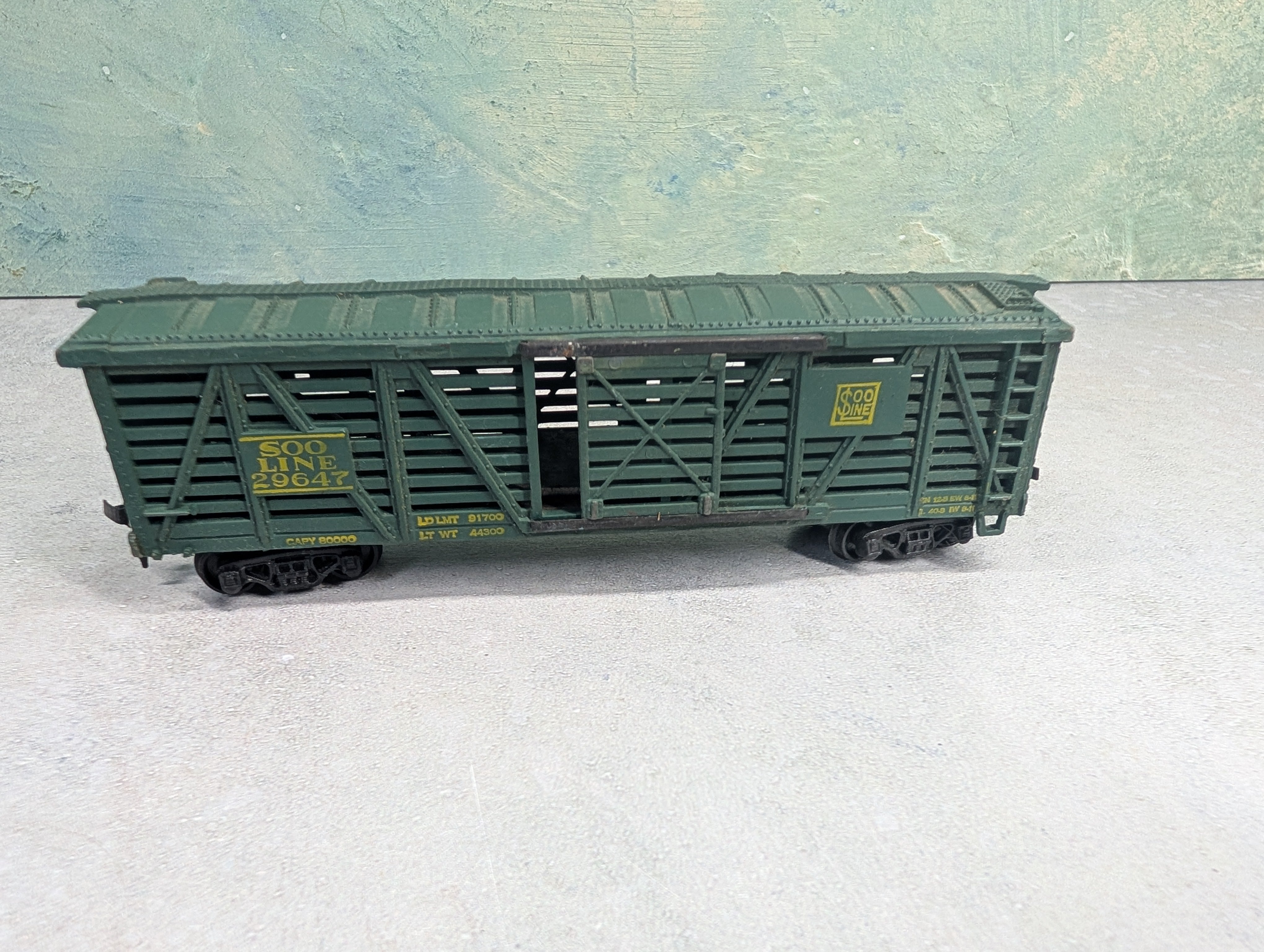 USED Varney HO Scale 40' Cattle Stock Car SOO Line #29647
