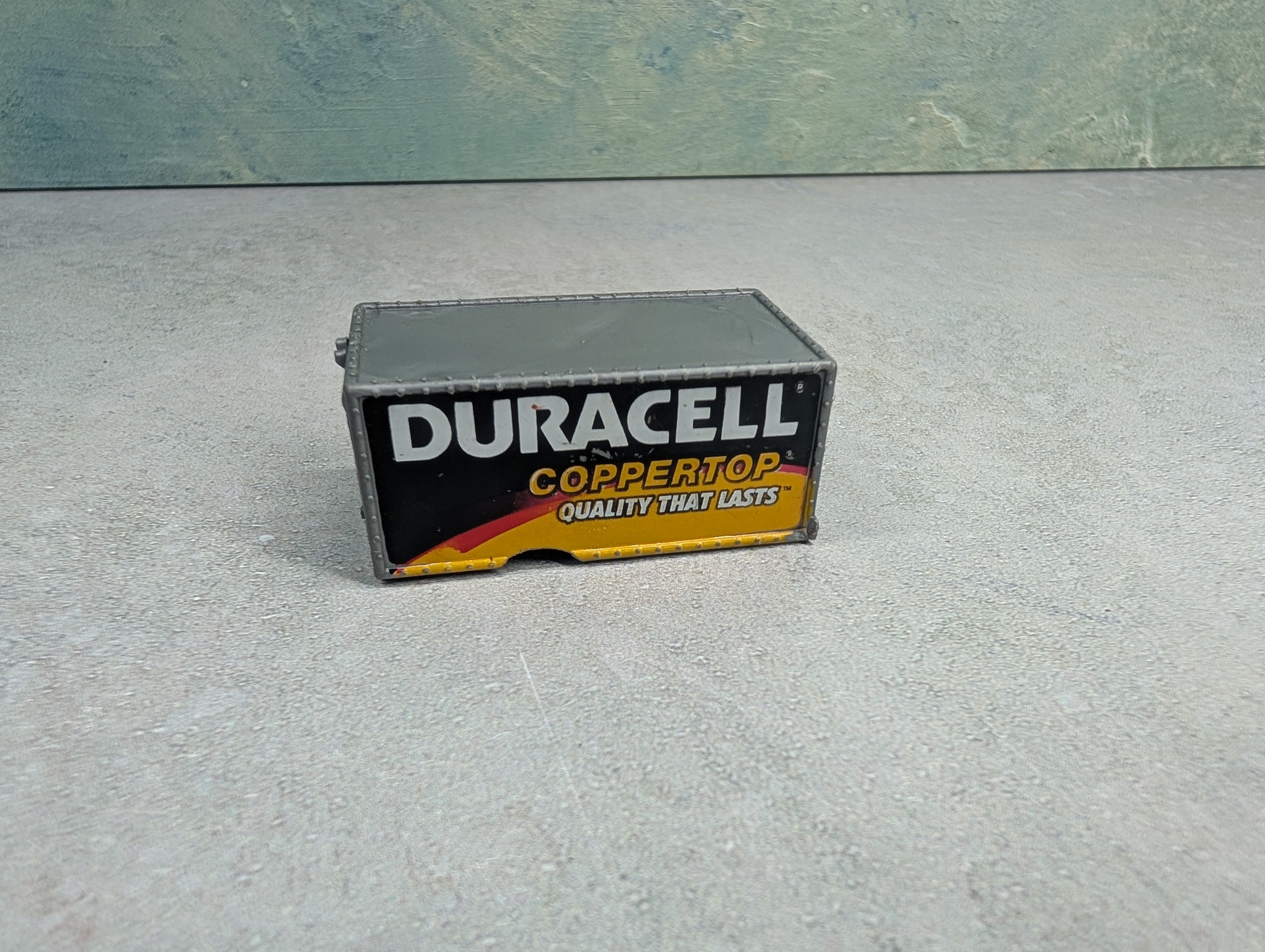 USED HO Scale 15' Duracell Coppertop Container