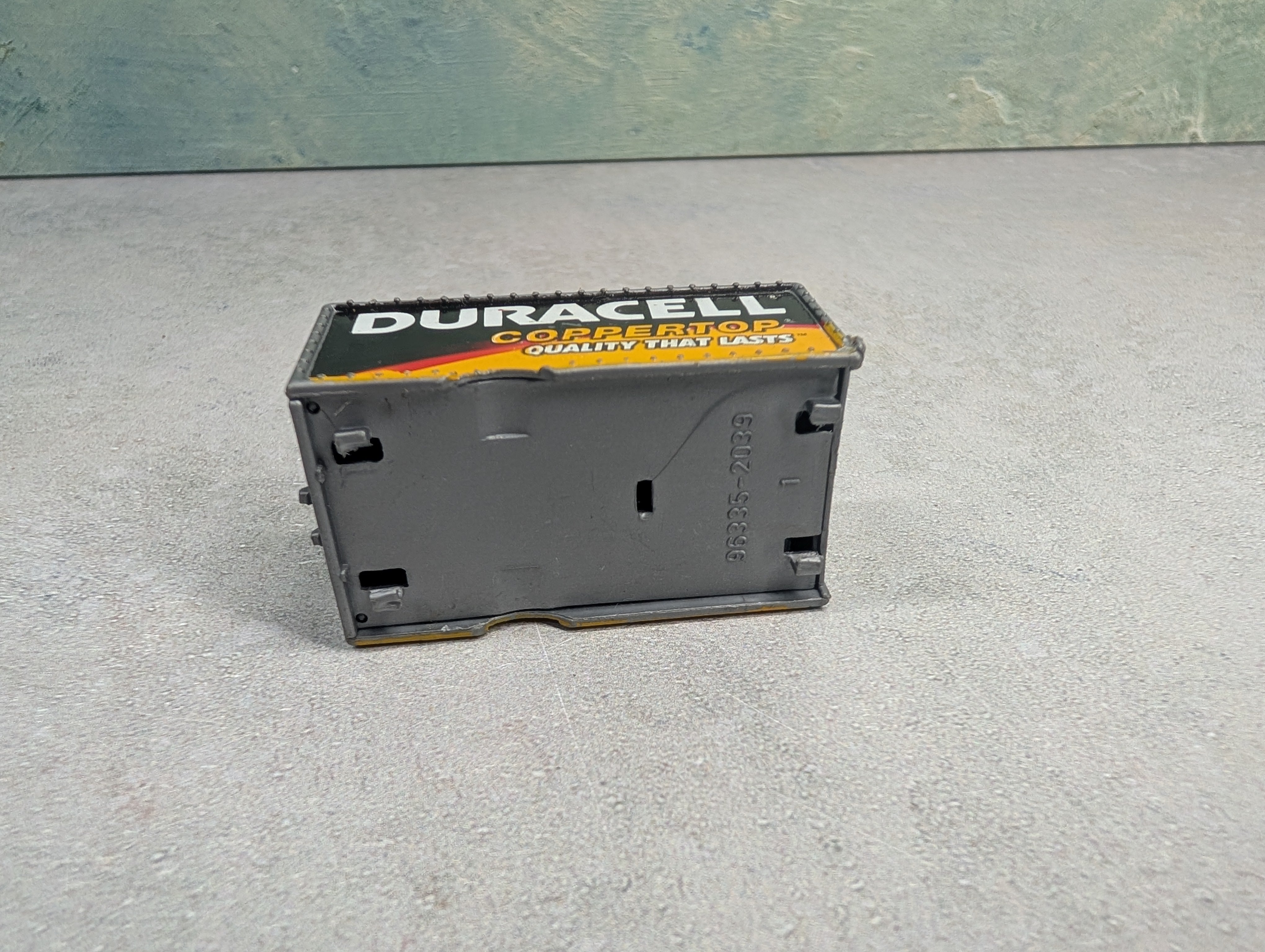 USED HO Scale 15' Duracell Coppertop Container