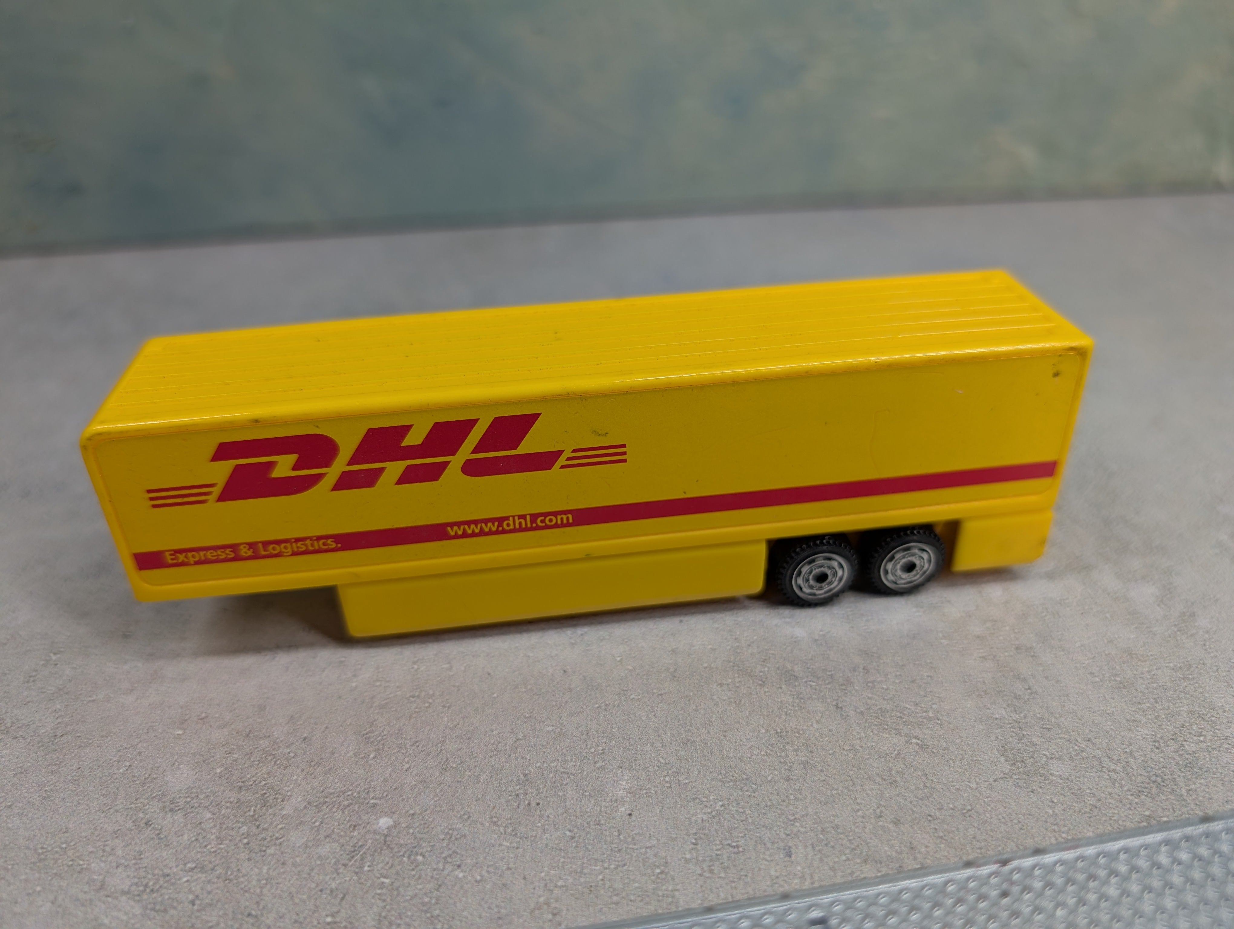 USED Lot of Trailers DHL
