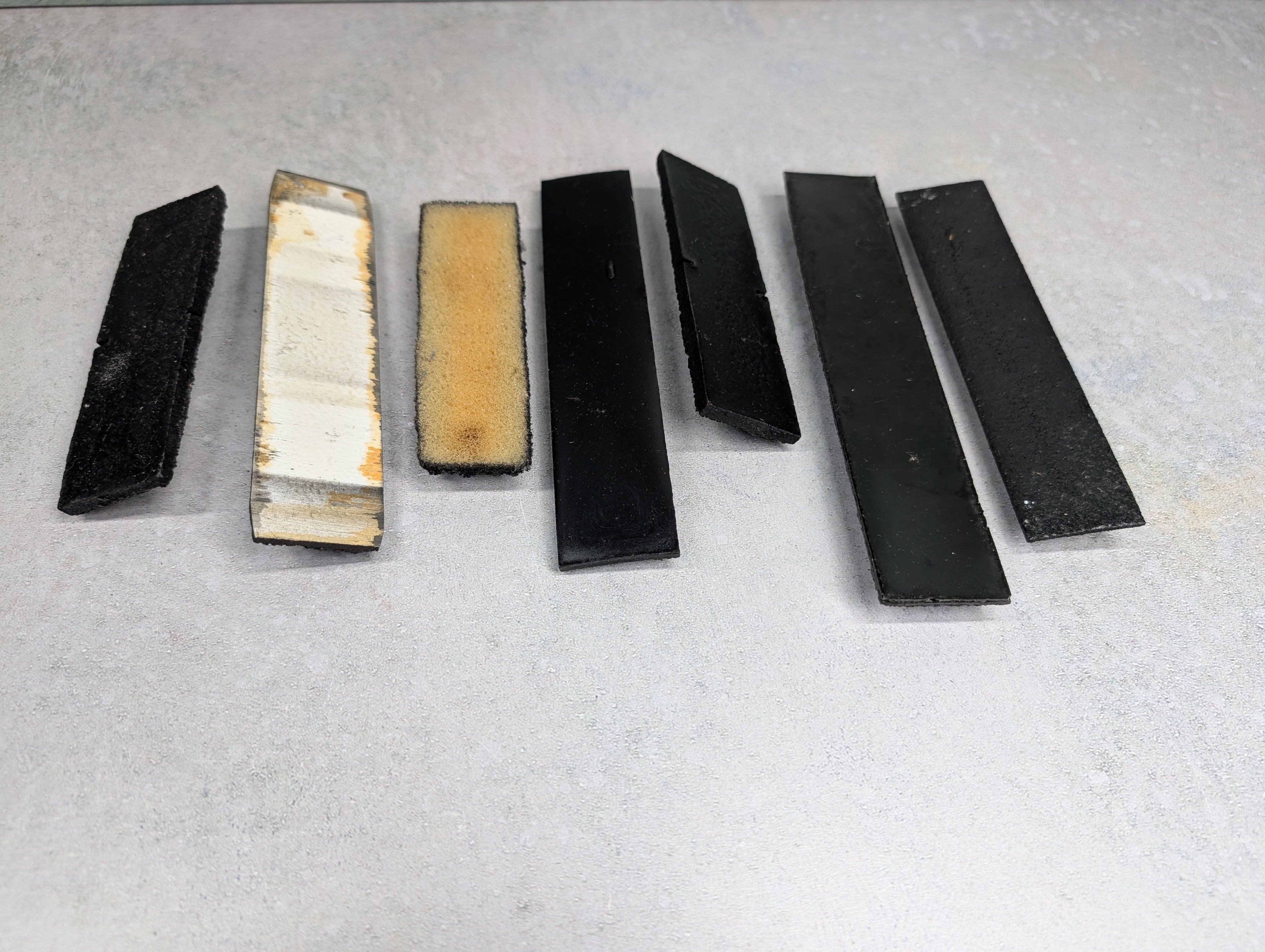 USED HO Scale Lot of Coal Loads (7 pcs)