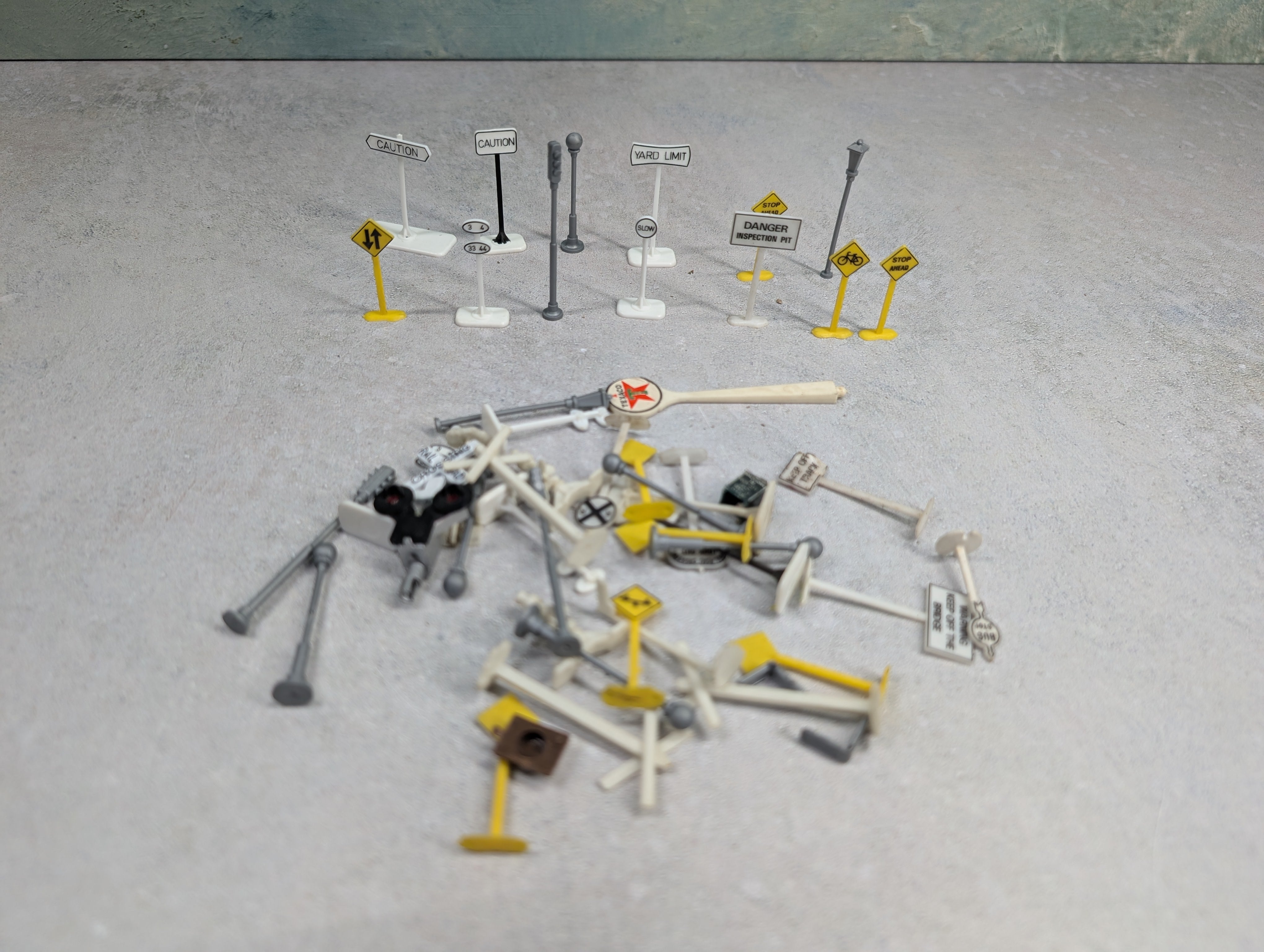 USED HO Scale Lot of Railroad Signs, Street Signs & More