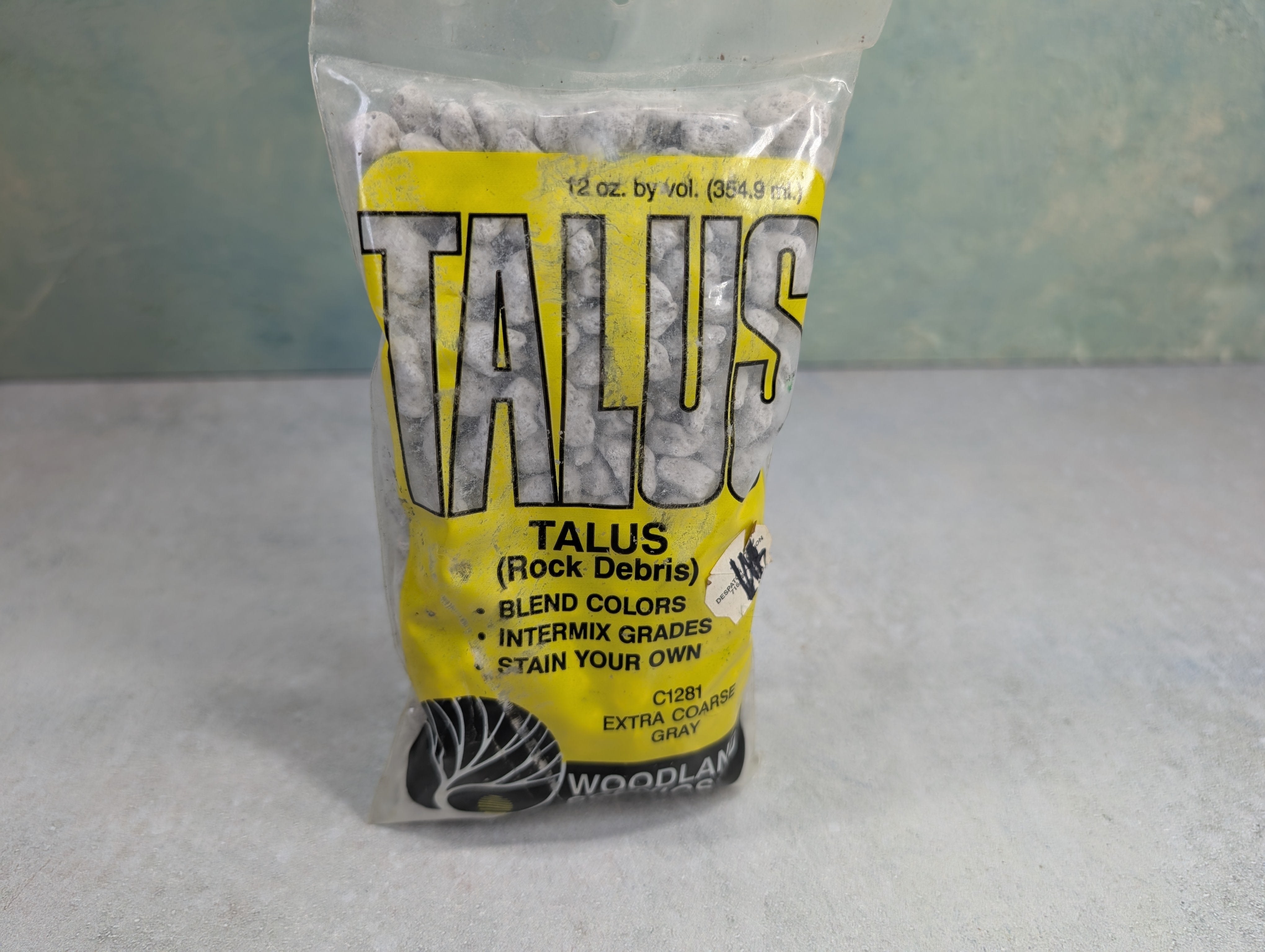 USED Woodland Scenics C1281 MULTI Scale Talus Rock Debris Extra Coarse Gray