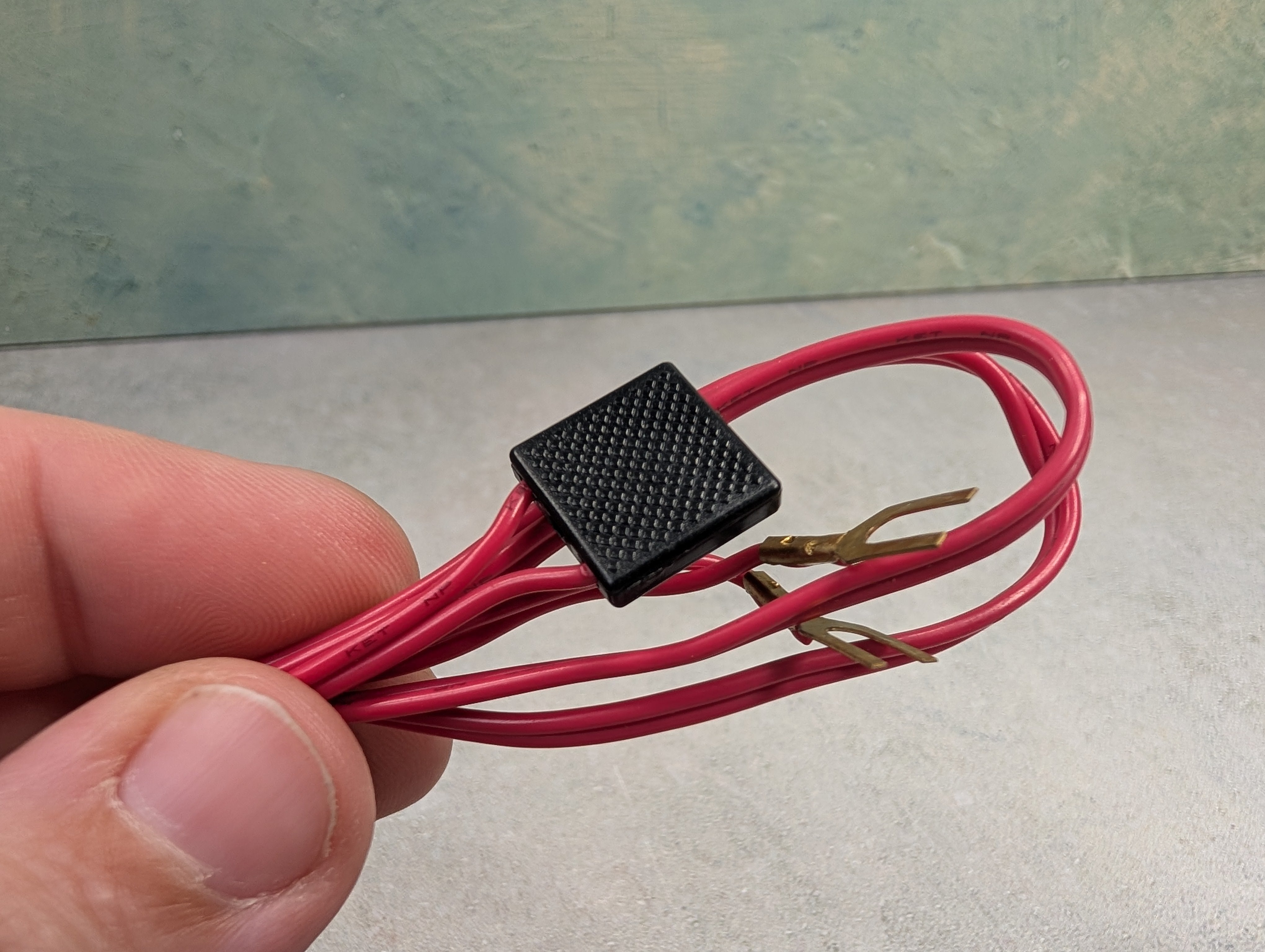 USED Bachmann MULTI Scale Red Wire with Track Connector for Bachmann Track