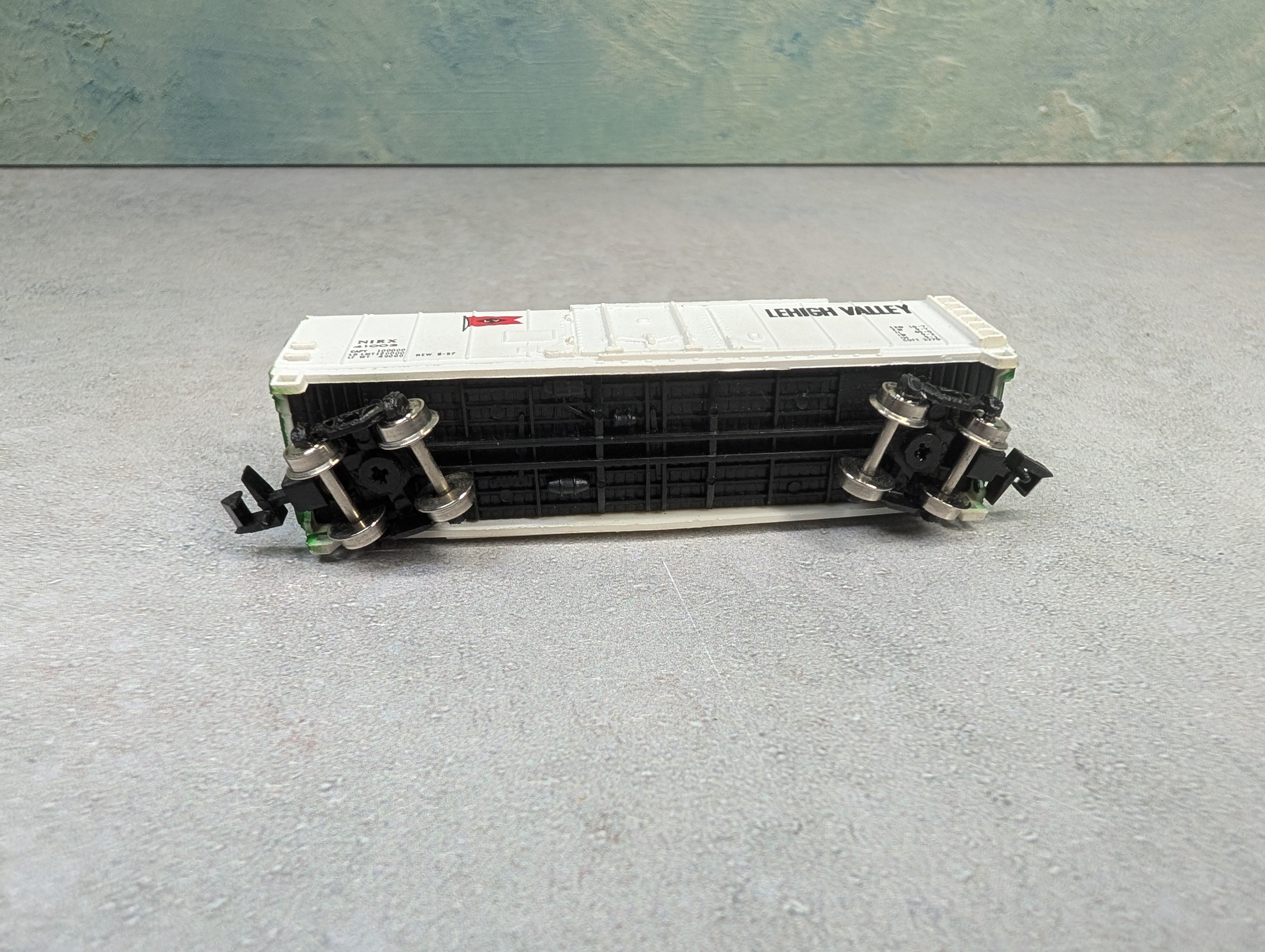 USED Bachmann N Scale 41' Box Car Lehigh Valley NIRX #41003