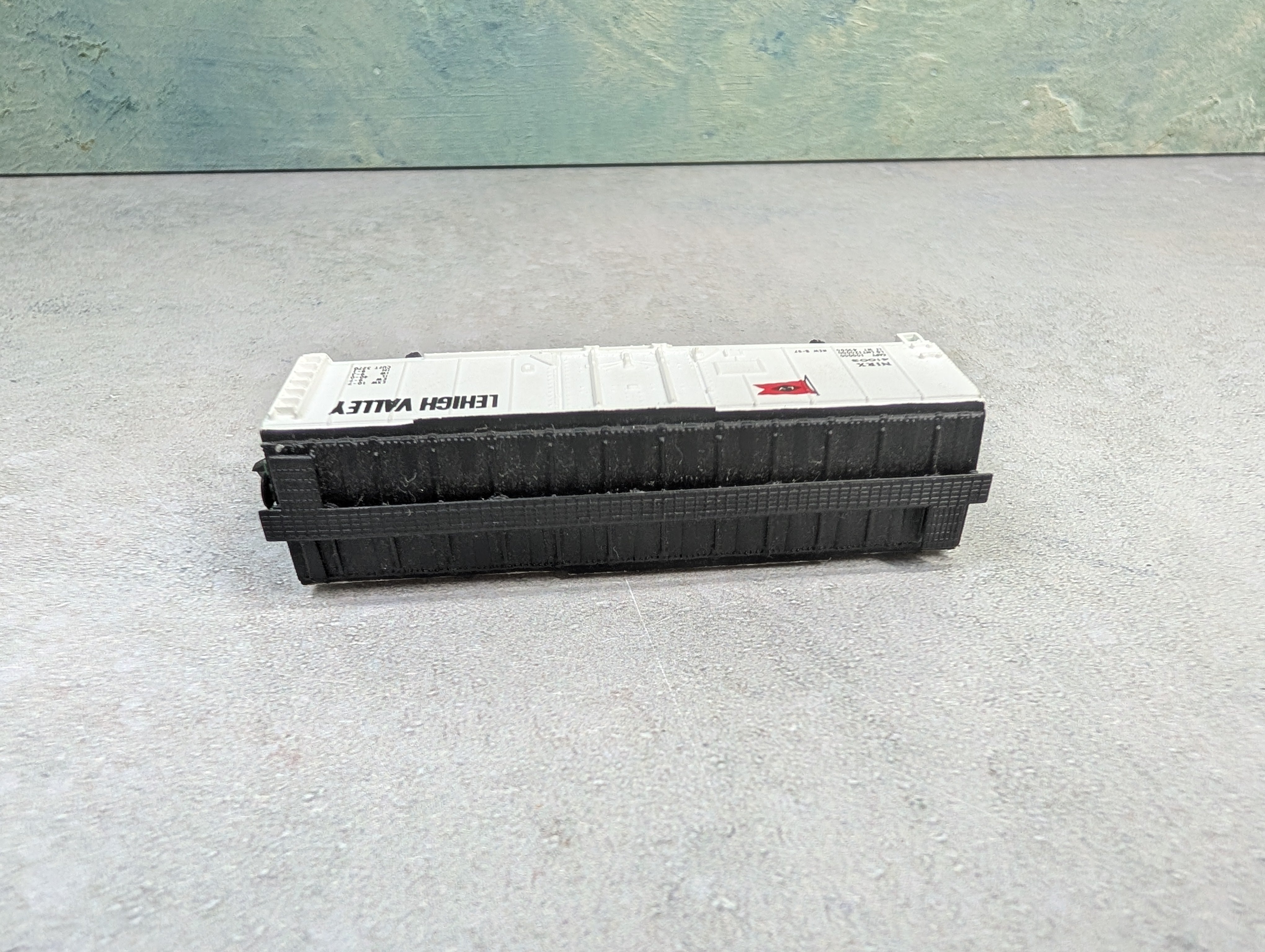 USED Bachmann N Scale 41' Box Car Lehigh Valley NIRX #41003