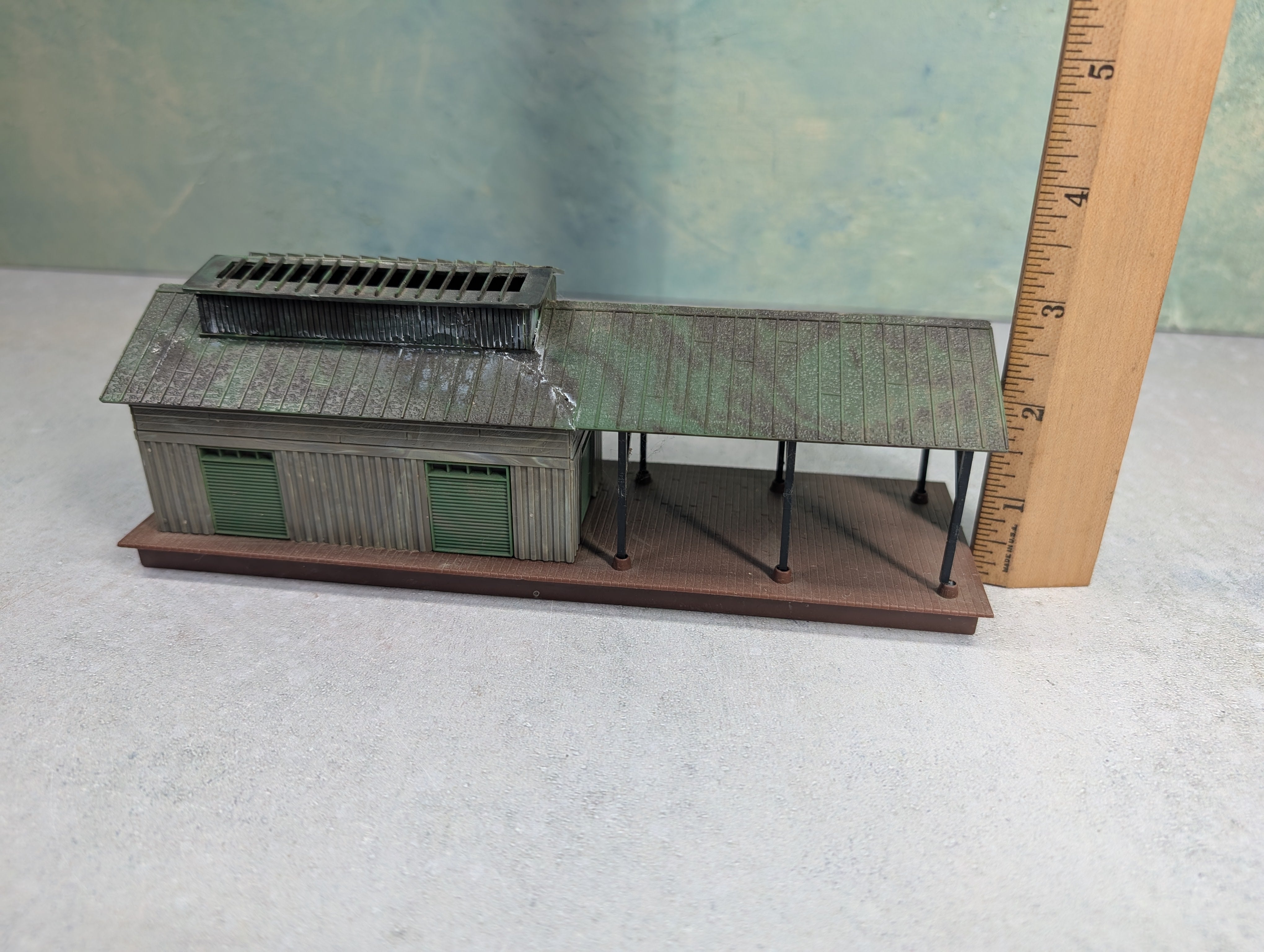 USED Heljan HO Scale Freight Station