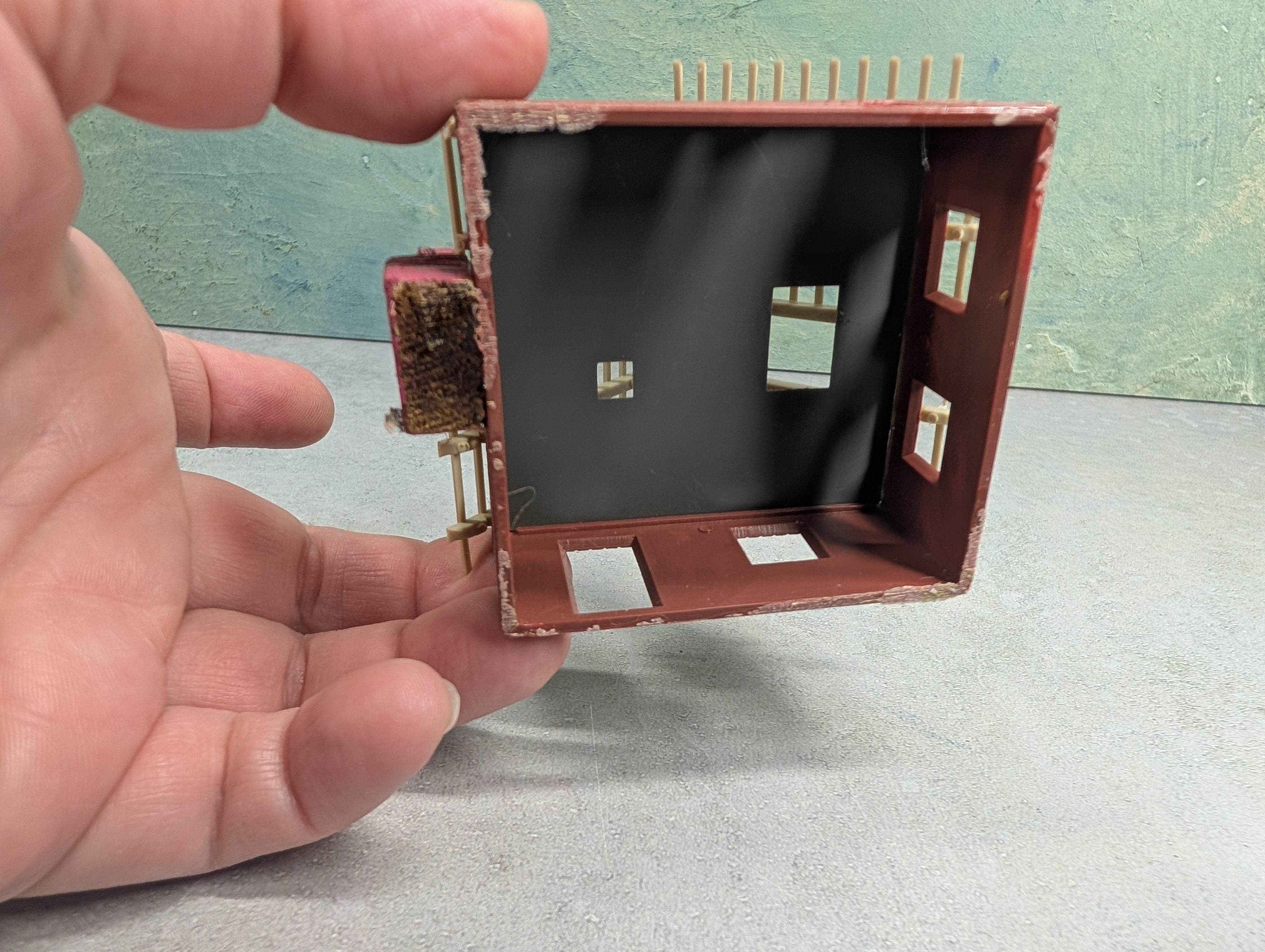 USED HO Scale Brick Home Under Construction w/ Chimney