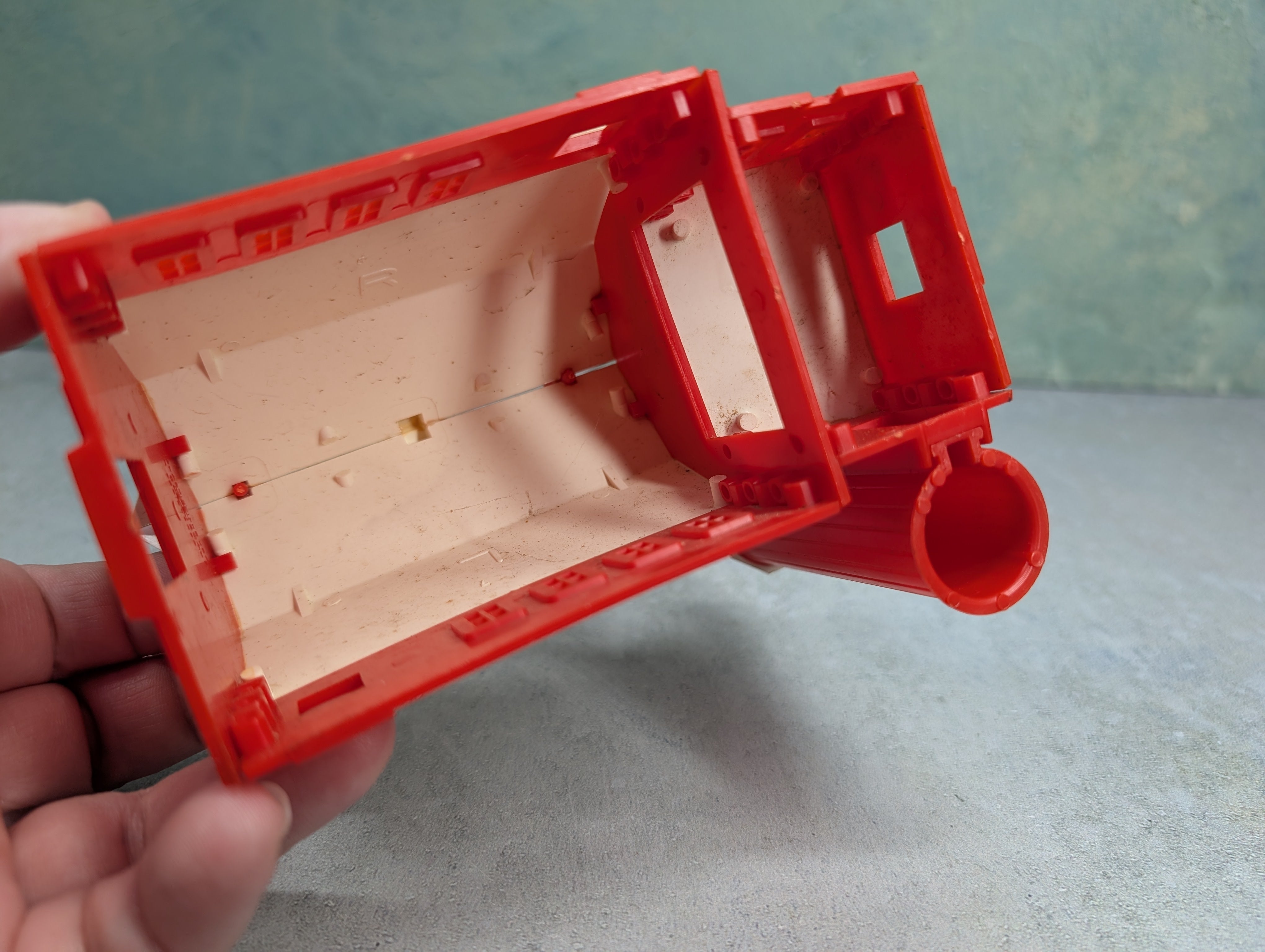 USED Bachmann HO Scale Red Barn