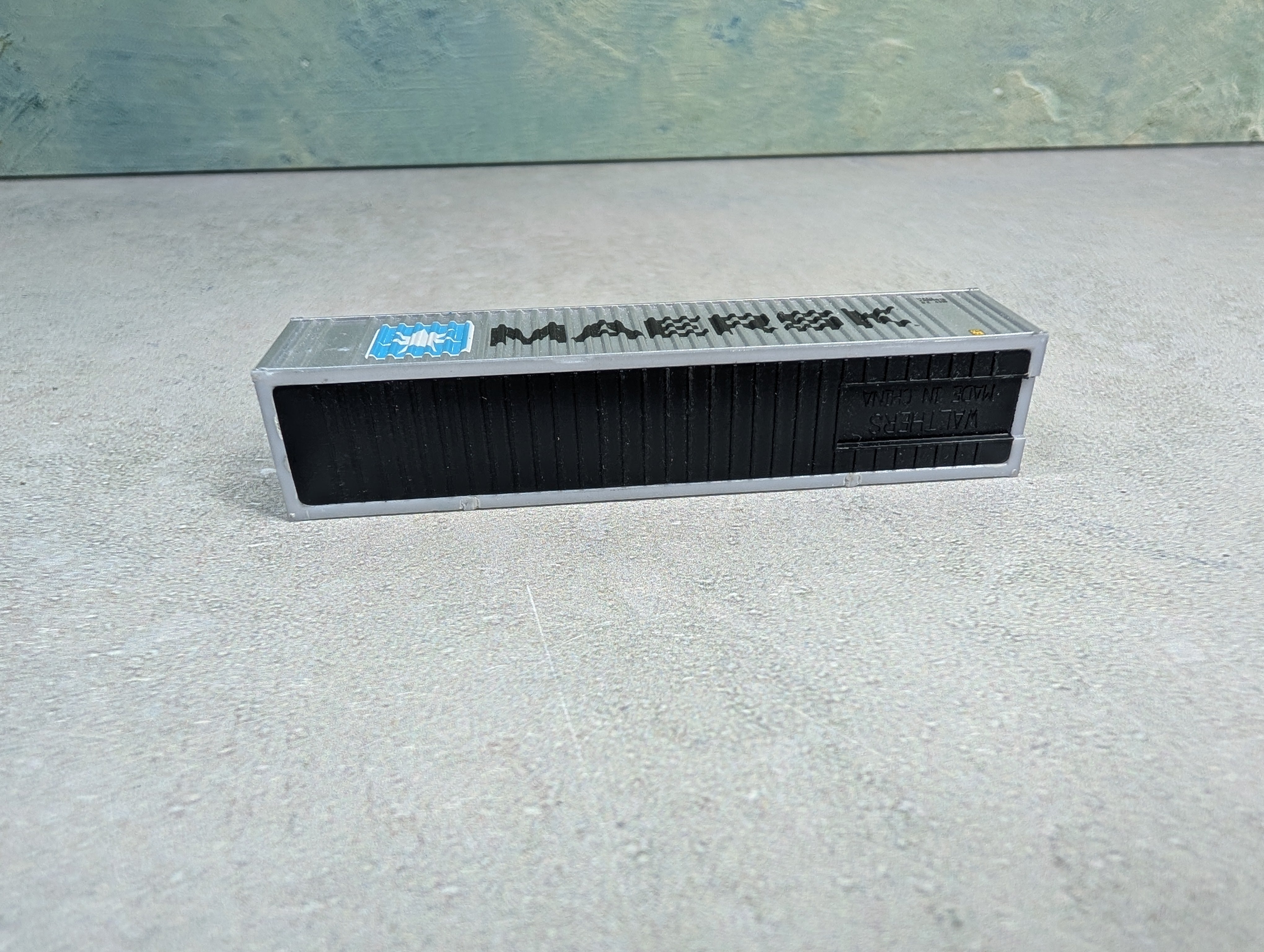 USED Walthers N Scale 40' Container Maersk MAEU #2389563