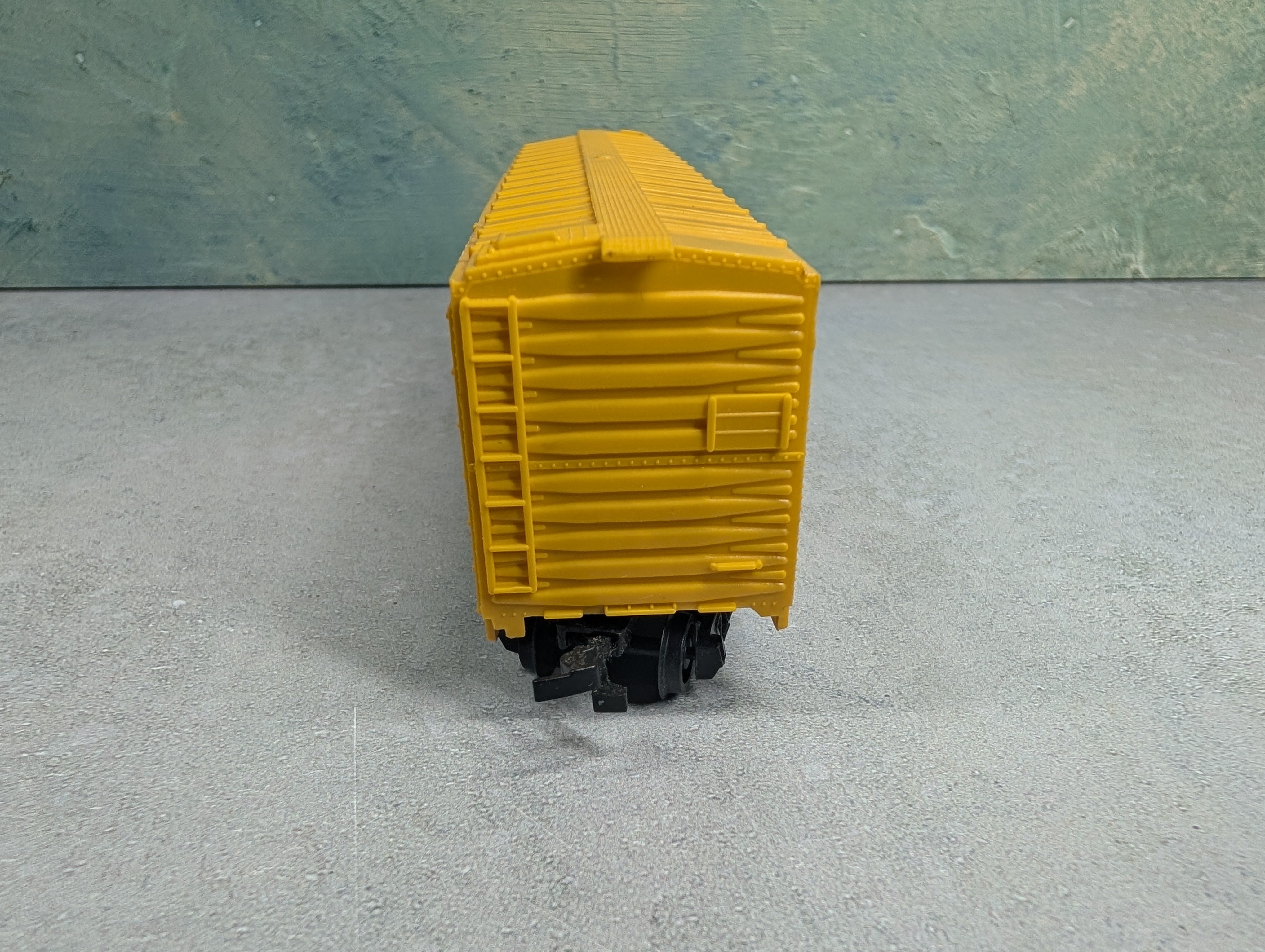 USED Bachmann HO Scale 50' Box Car Milwaukee Road MILW #56500