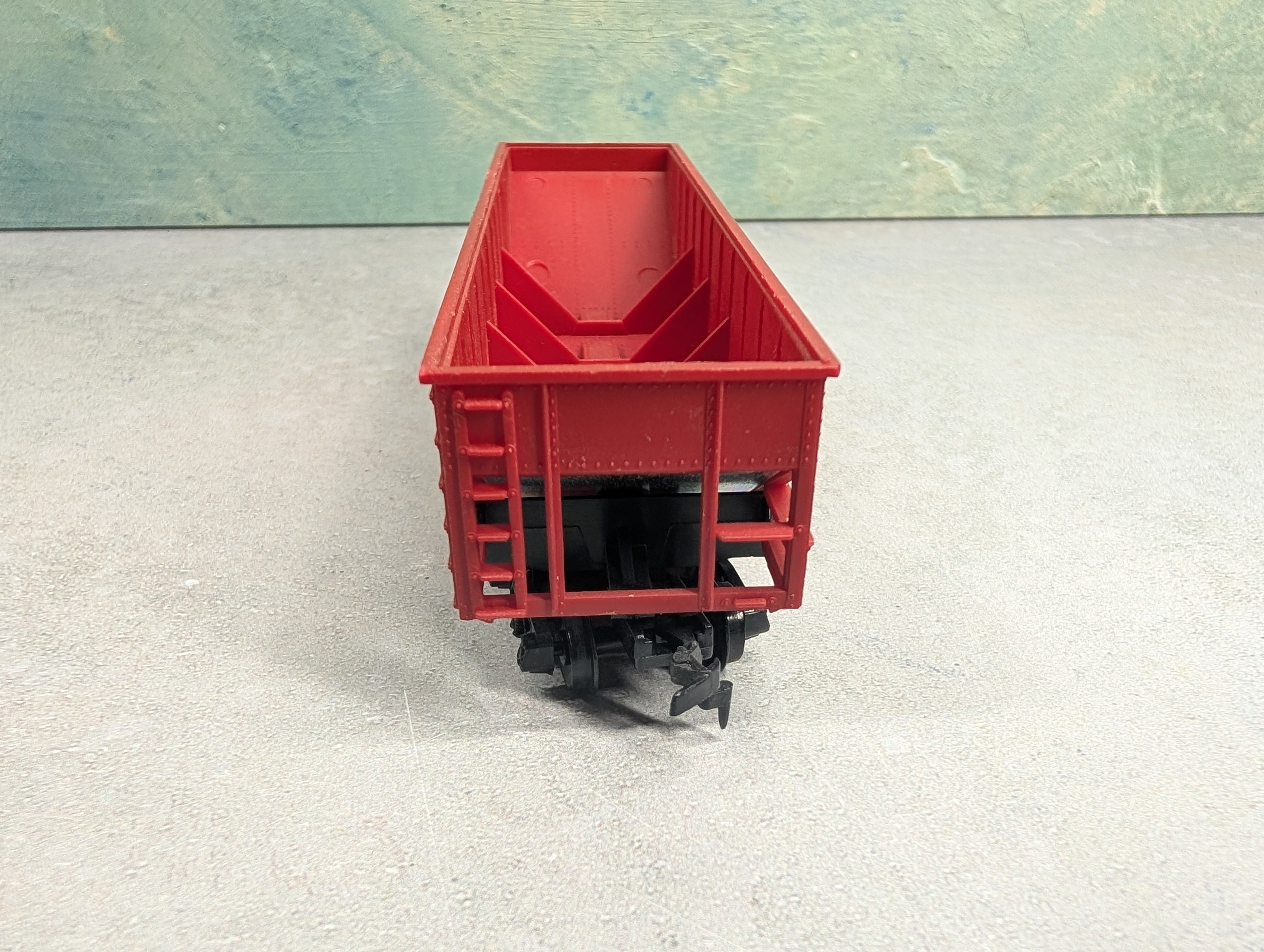 USED Tyco HO Scale Open Hopper Chicago, Burlington and Quincy CB&Q #300747