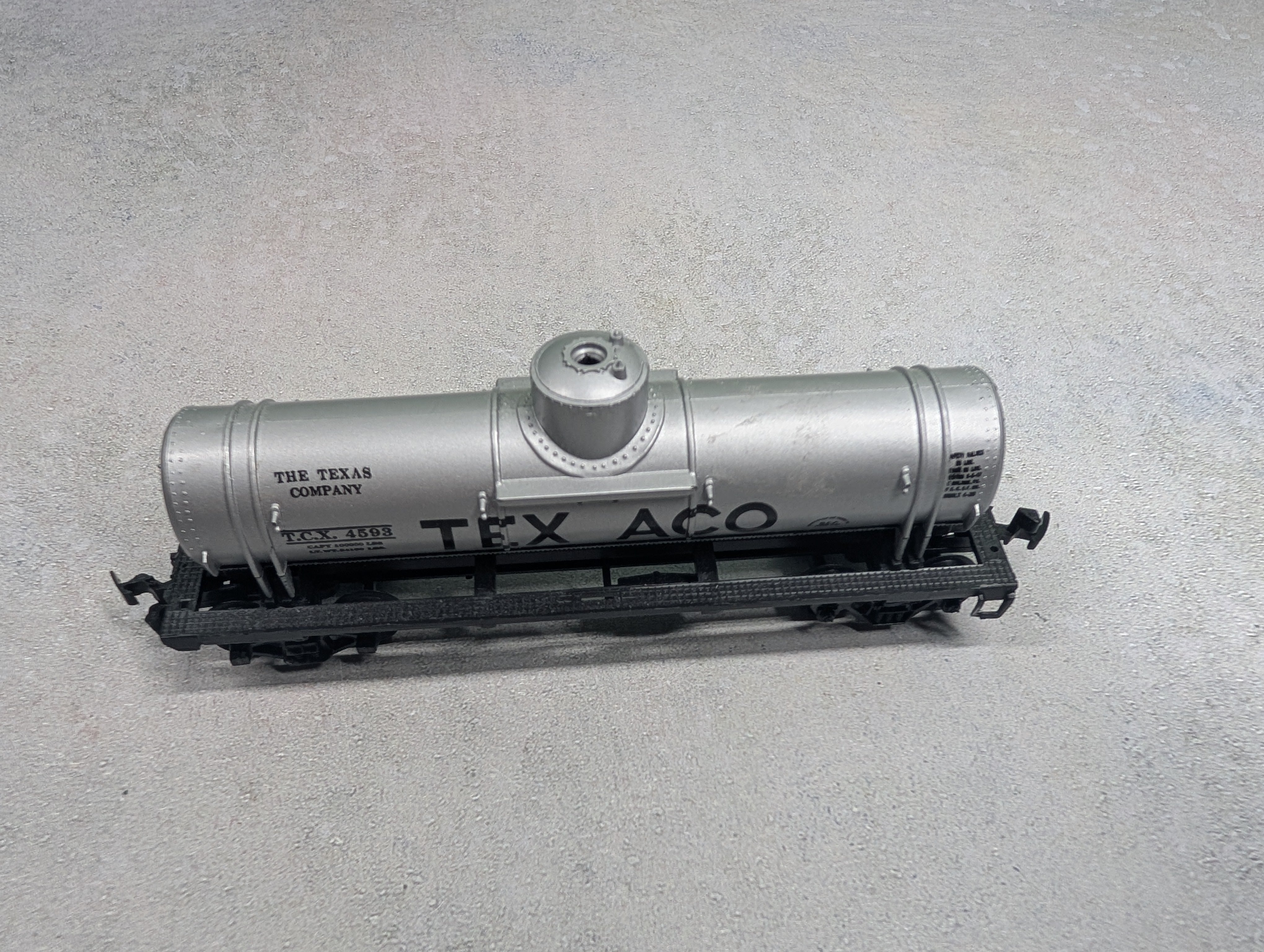 USED HO Scale Single Dome Tank Car Texaco TCX #4593
