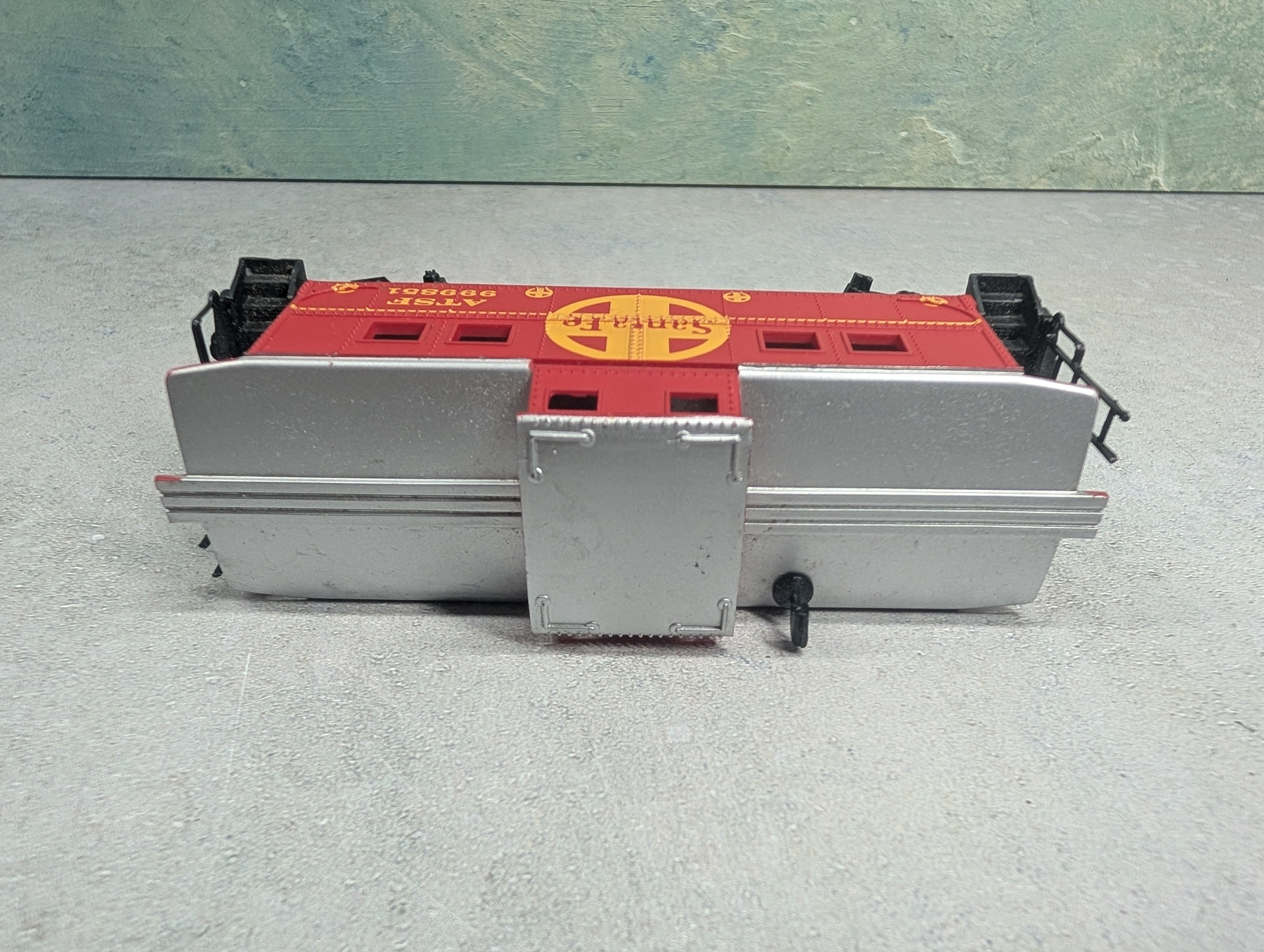 USED Life-Like HO Scale Caboose Santa Fe ATSF #999851