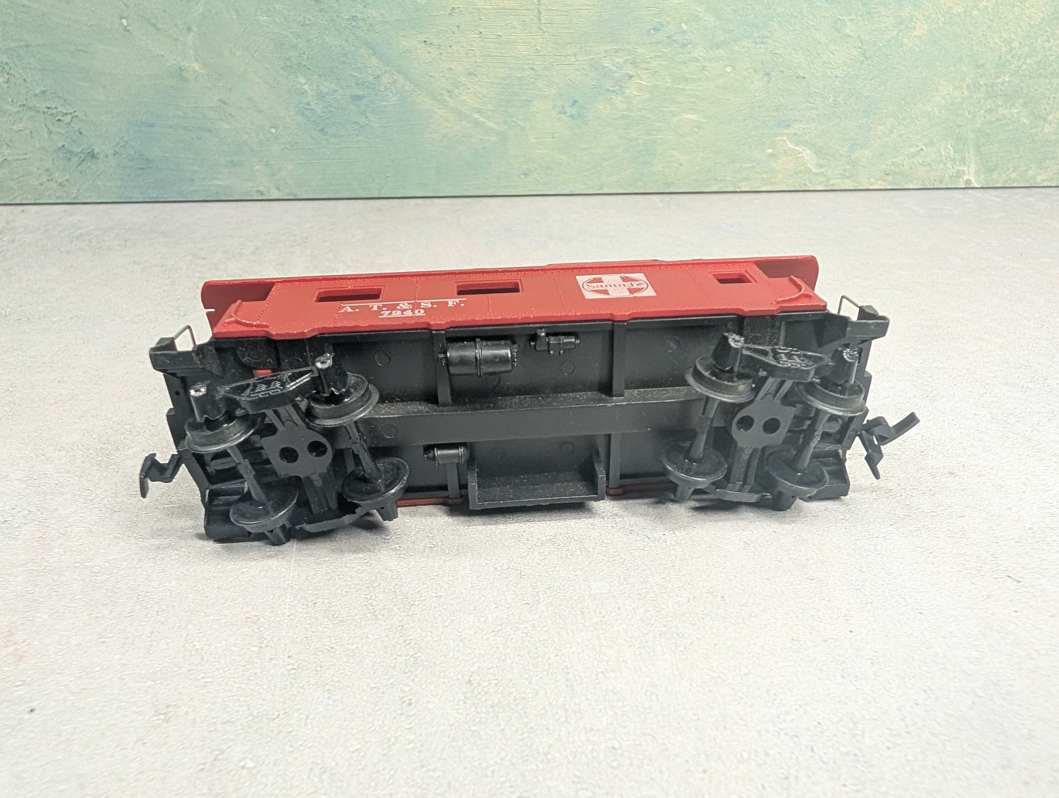 USED HO Scale Caboose Santa Fe ATSF #7240