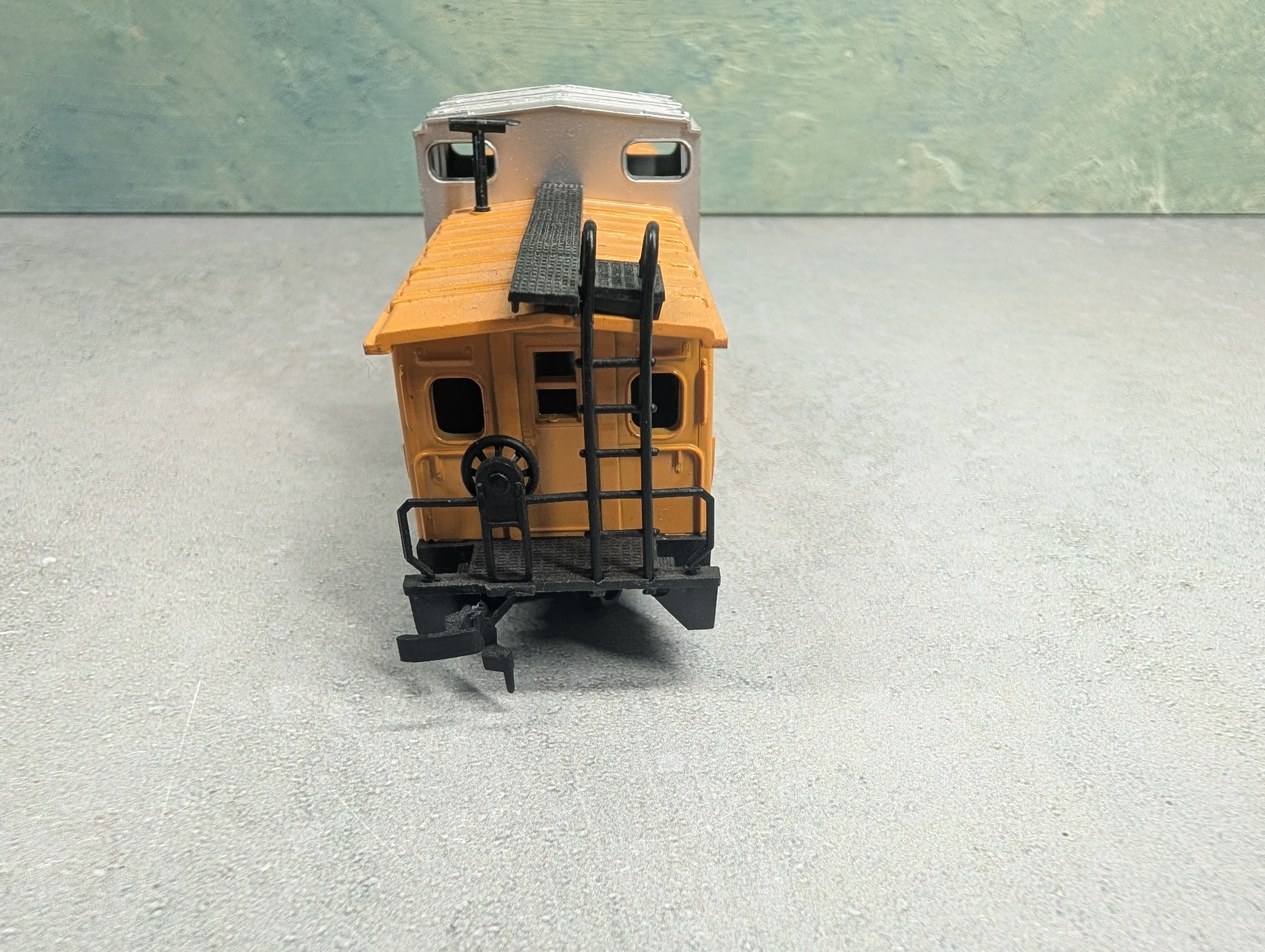 USED Bachmann HO Scale Caboose Union Pacific #206