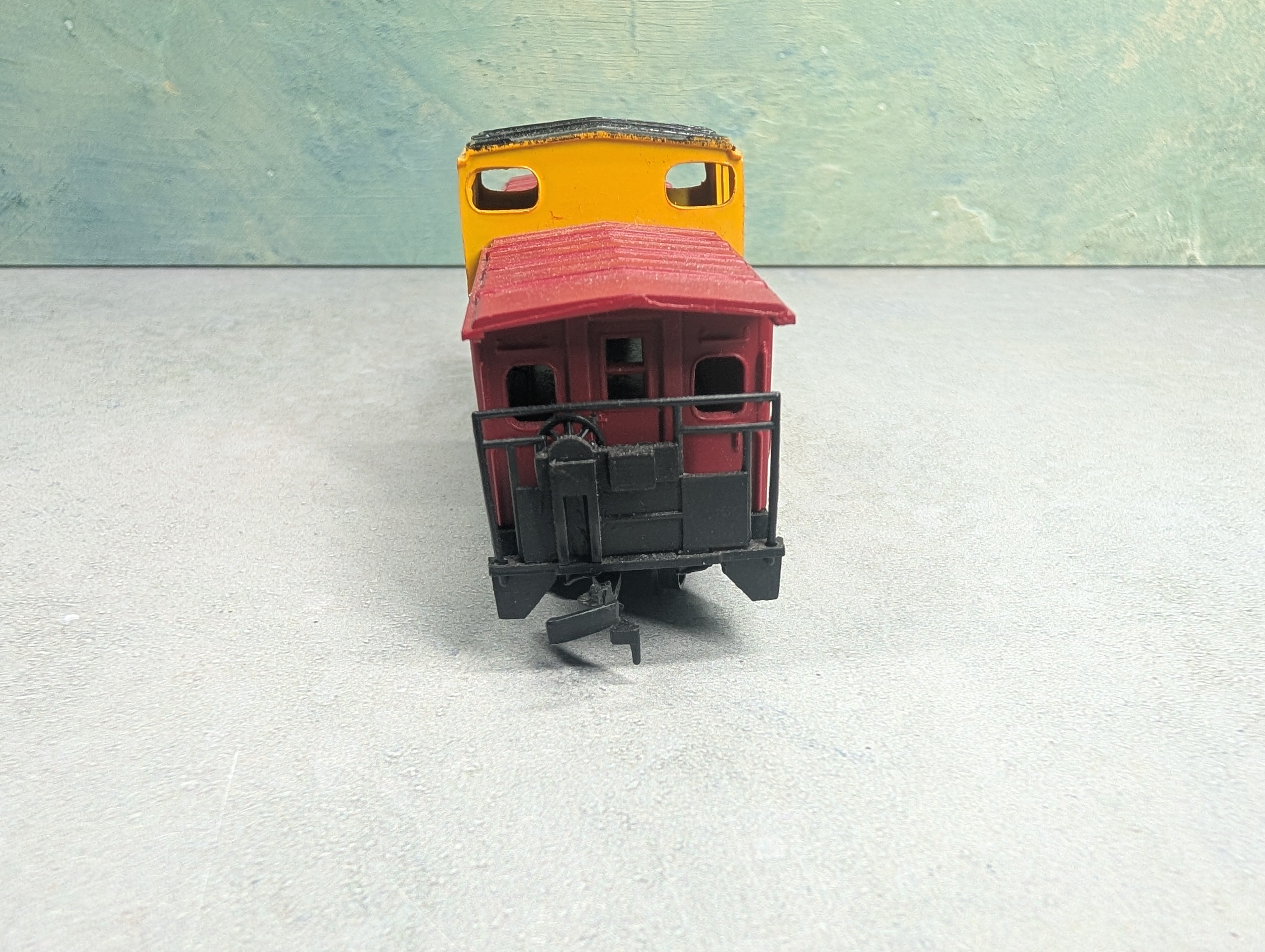 USED Bachmann HO Scale Caboose Santa Fe ATSF #999628 Red