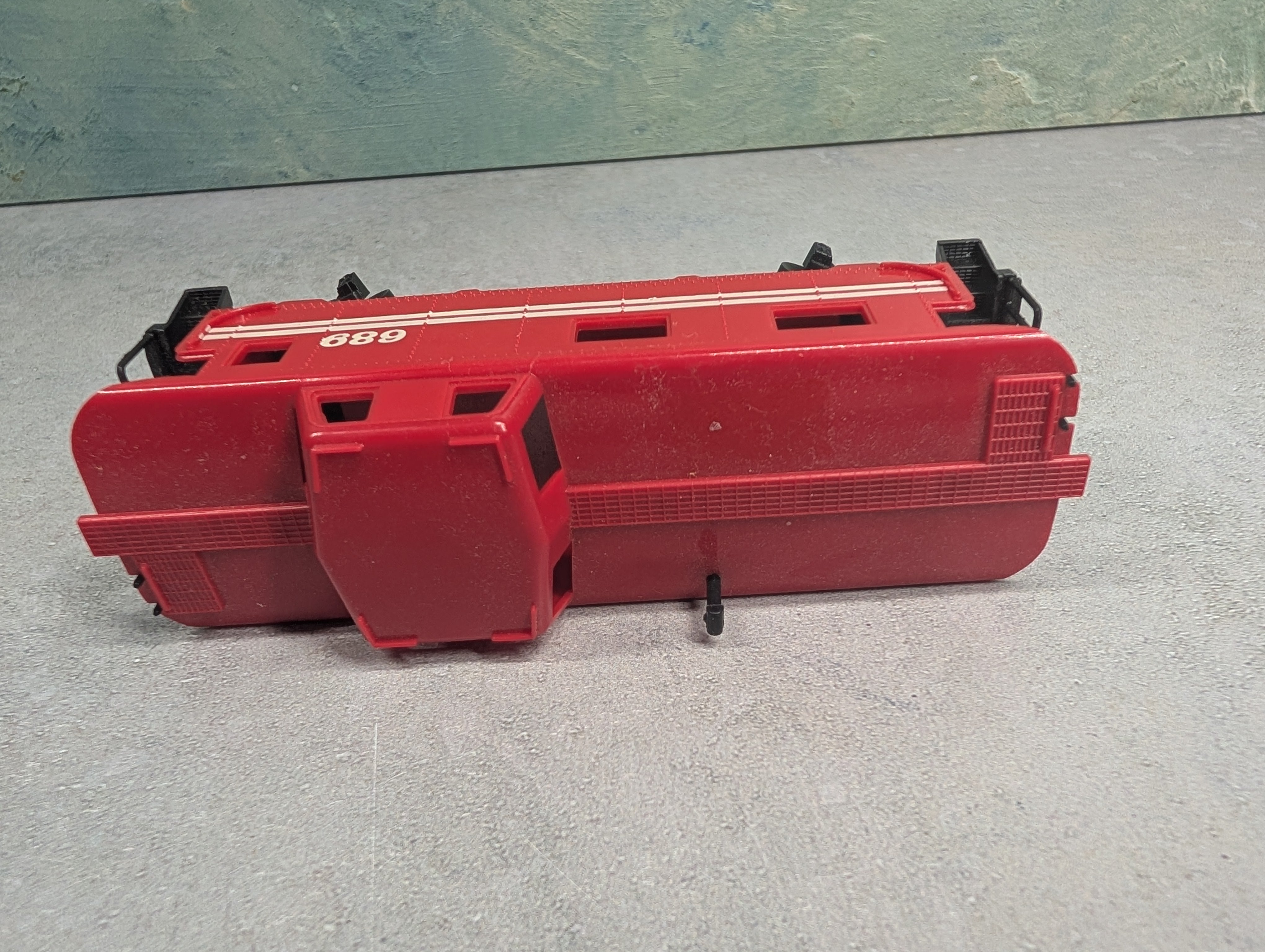 USED Tyco HO Scale Caboose #689