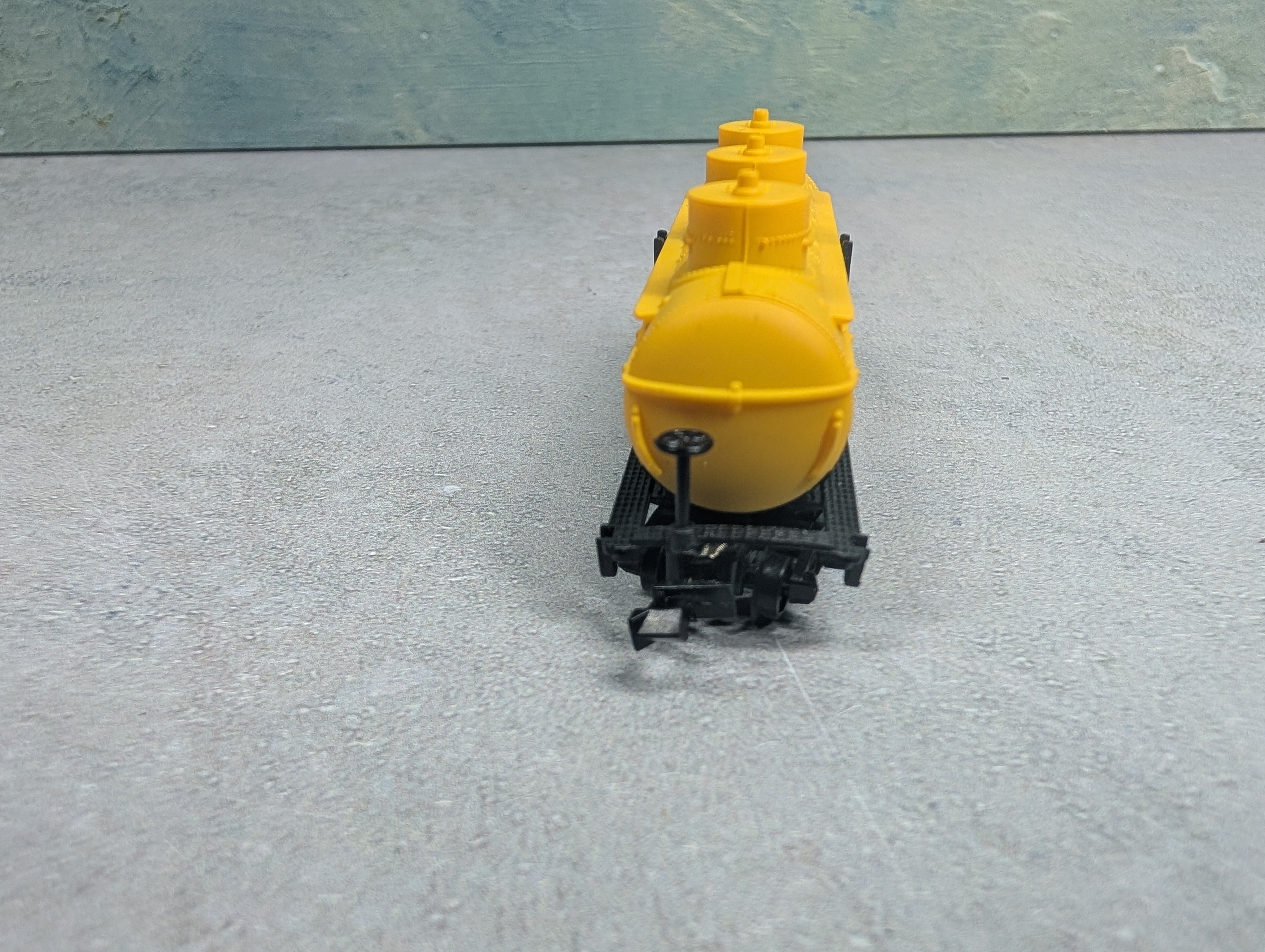 USED N Scale Triple Dome Tank Car Shell SCCX #1105