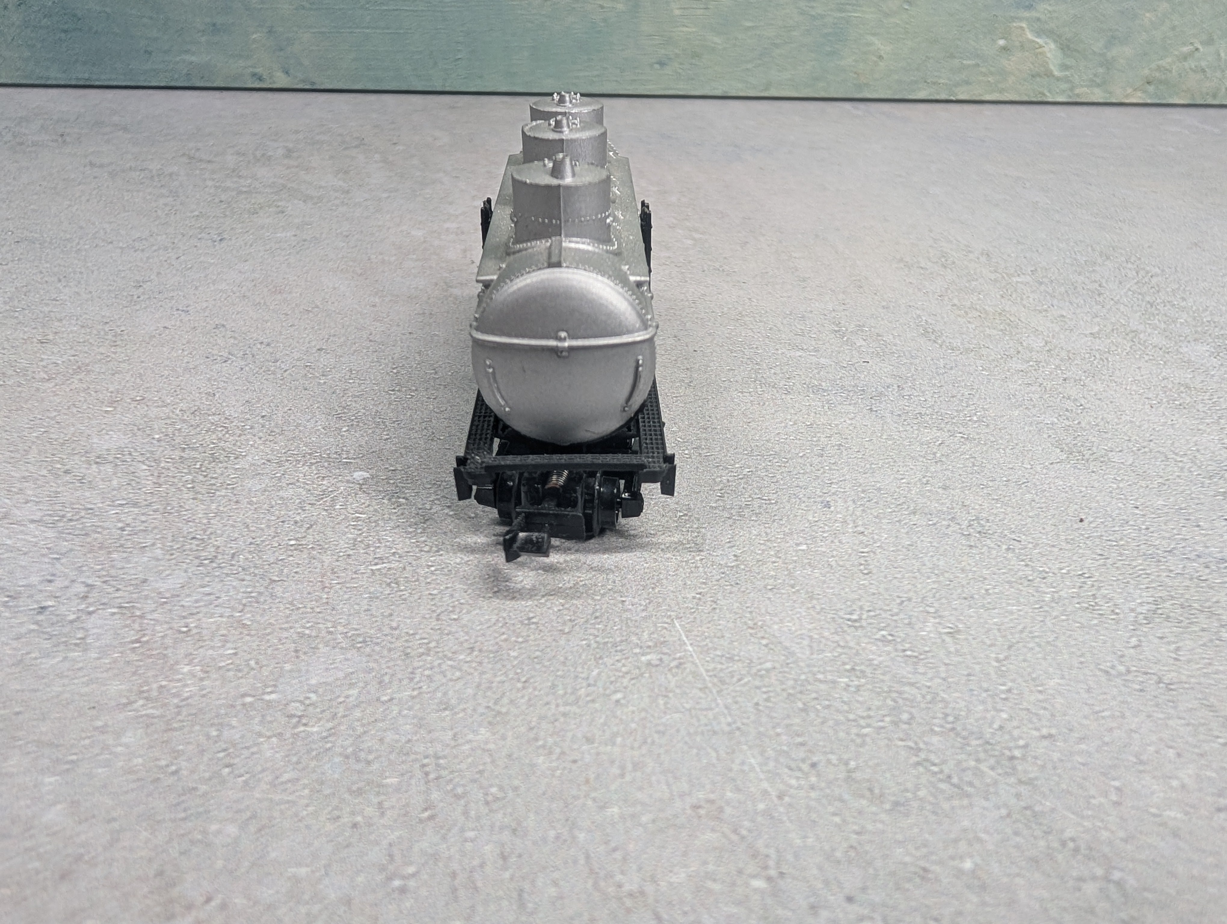 USED Model Power N Scale Triple Dome Tank Car Mobil