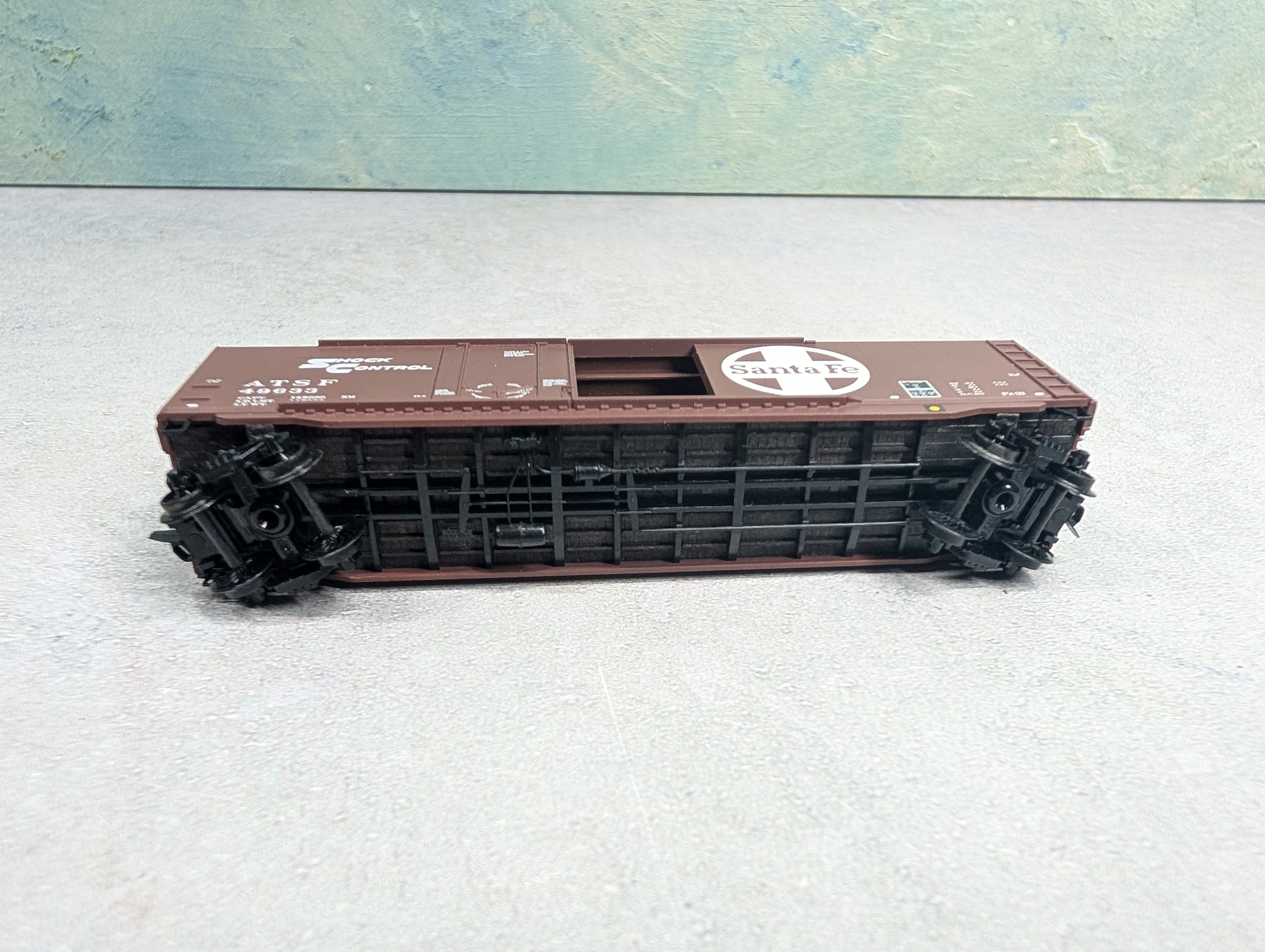 USED Micro-Trains N Scale Box Car Santa Fe ATSF #49633