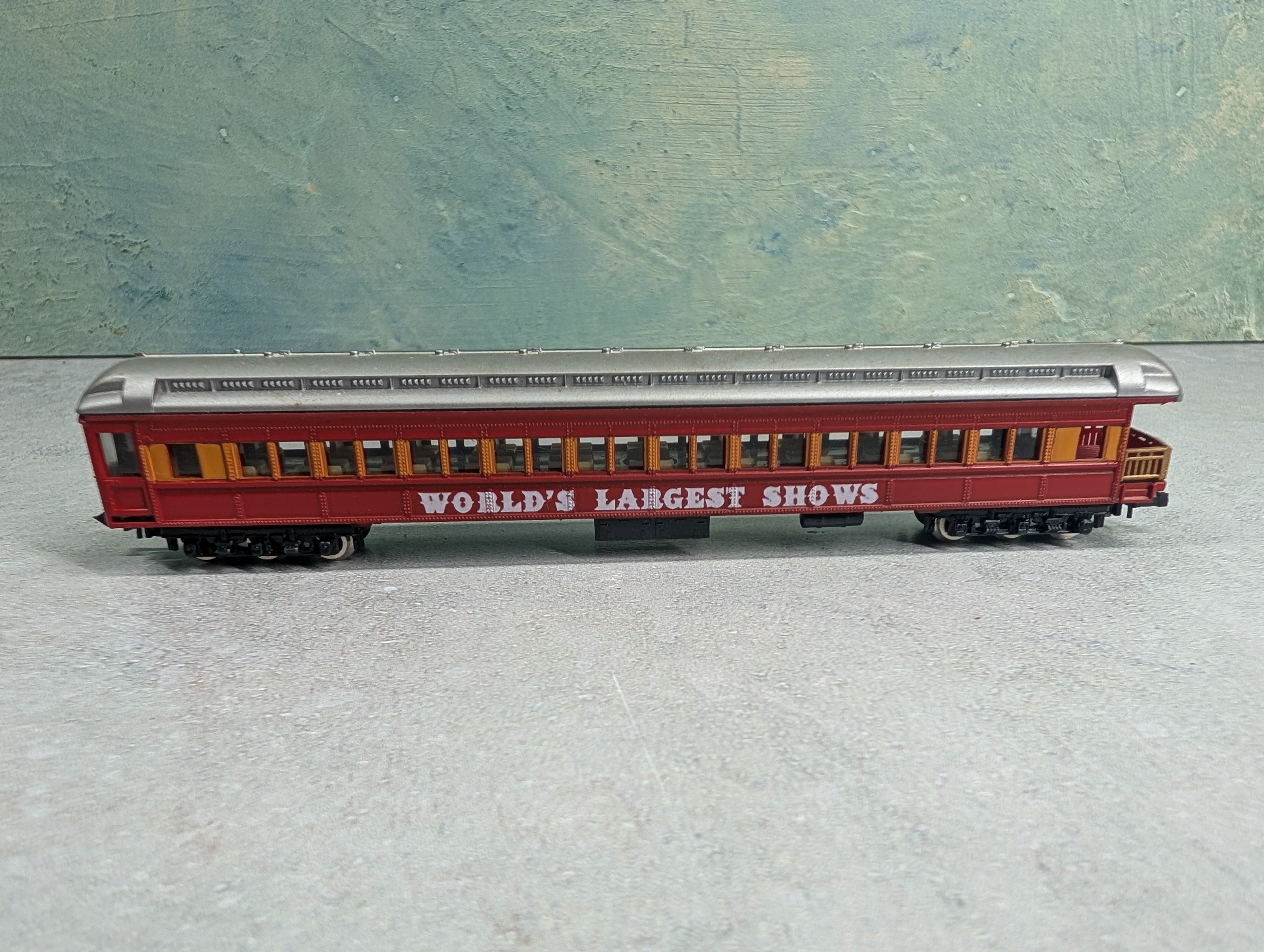 USED Model Power N Scale OBS Passenger Car World's Largest Shows Circus Passenger Car