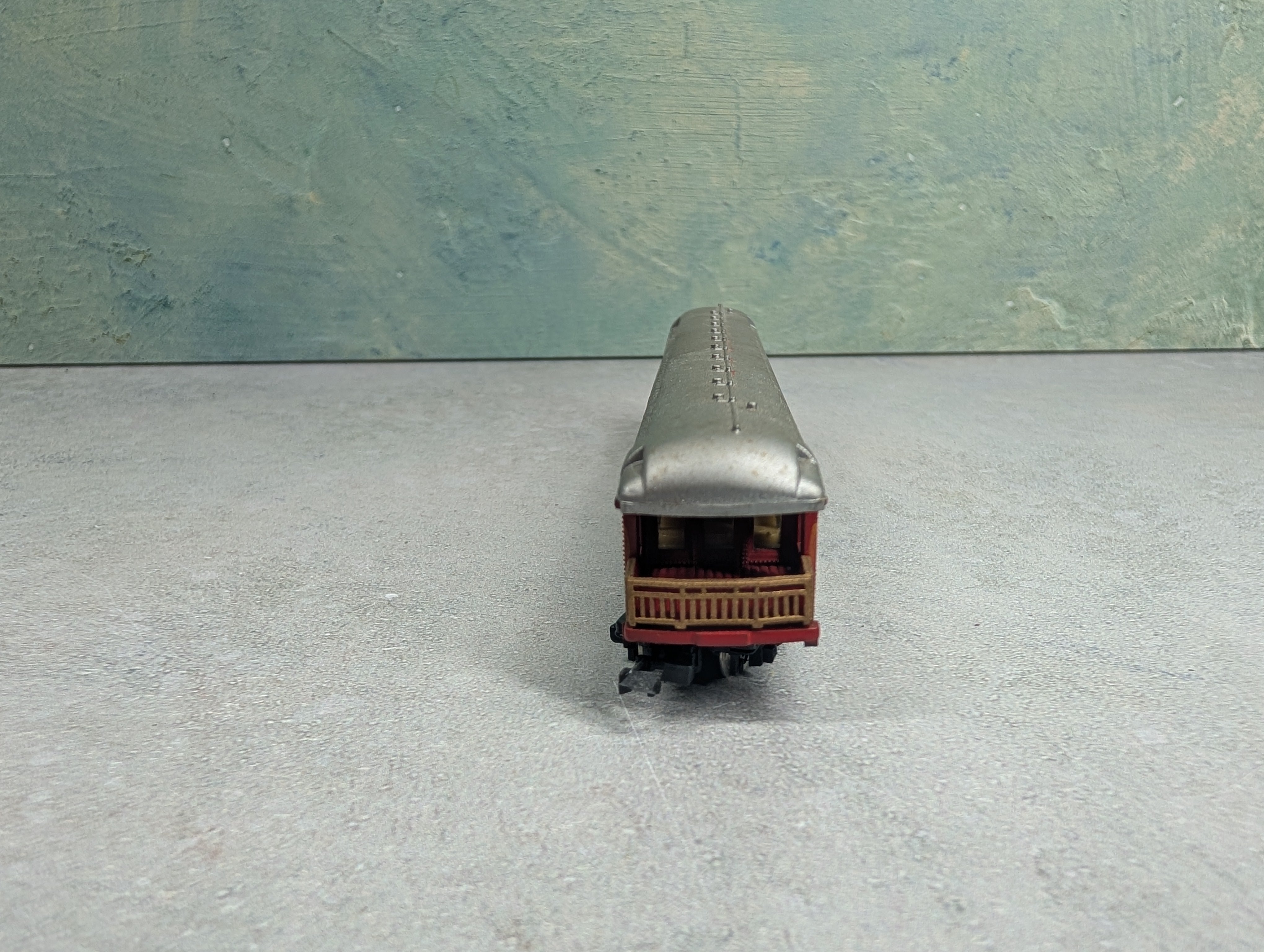 USED Model Power N Scale OBS Passenger Car World's Largest Shows Circus Passenger Car