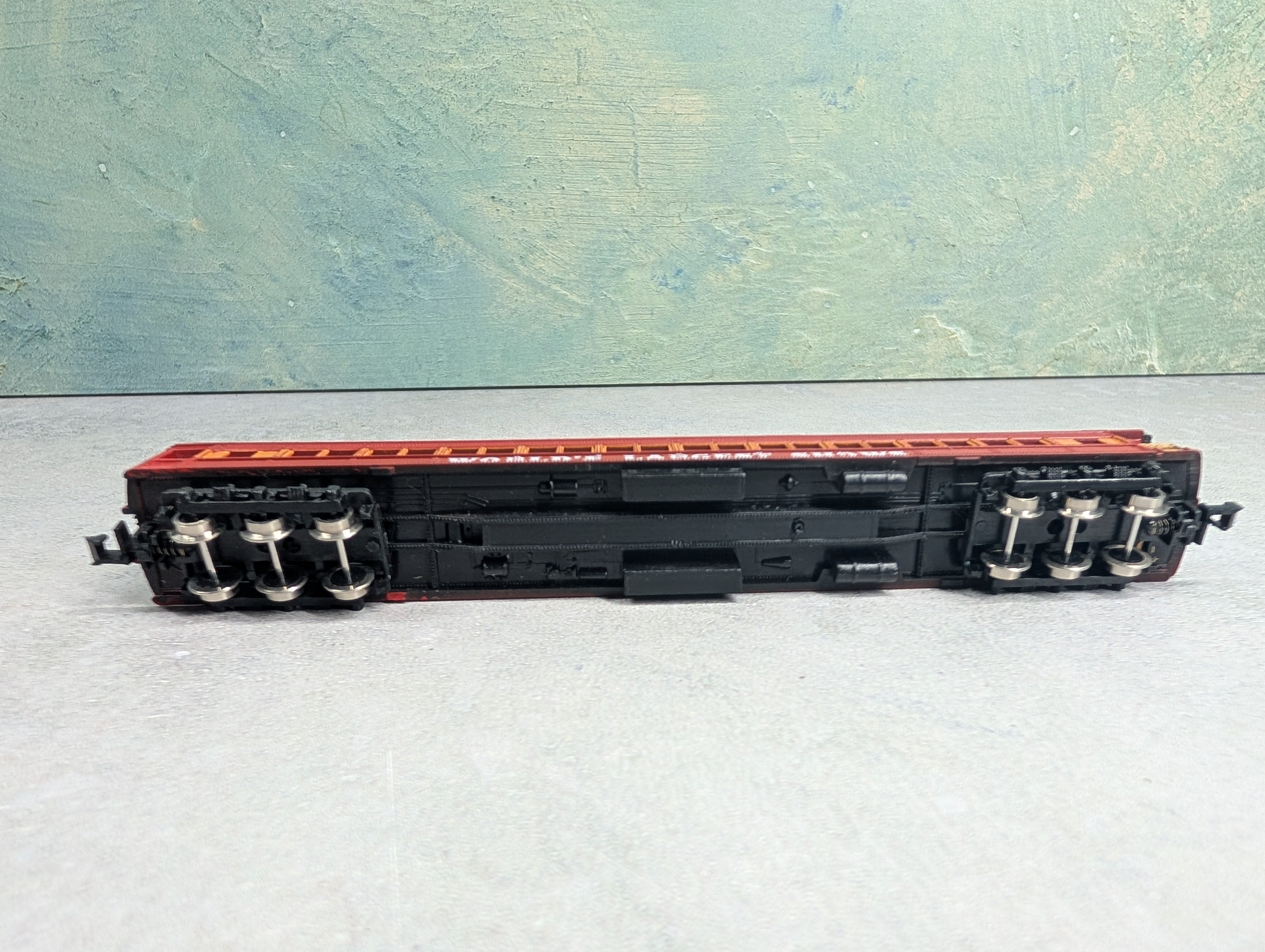 USED Model Power N Scale OBS Passenger Car World's Largest Shows Circus Passenger Car