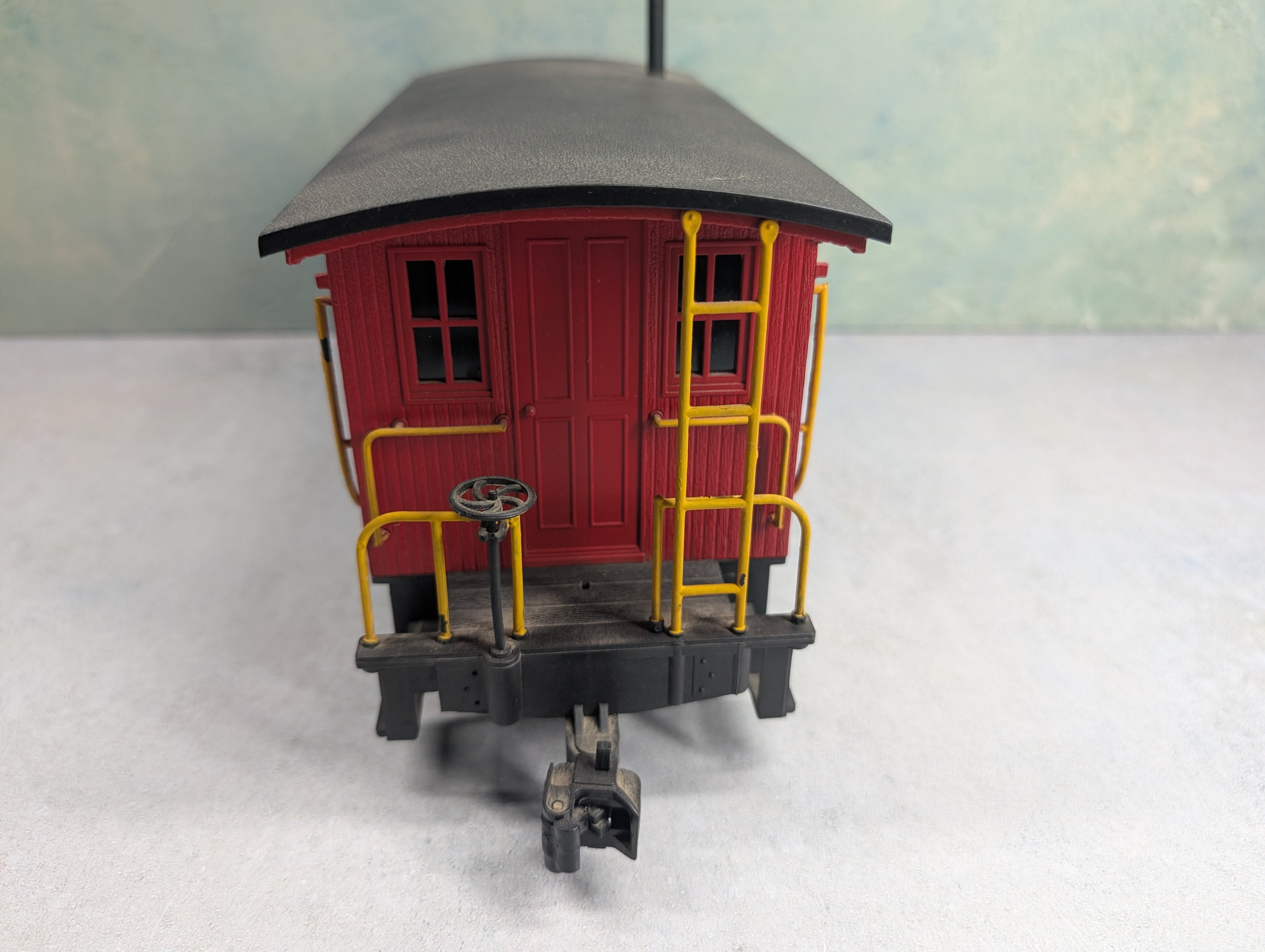 USED Bachmann G Scale Wooden Caboose Reading #61202 Custom Decals