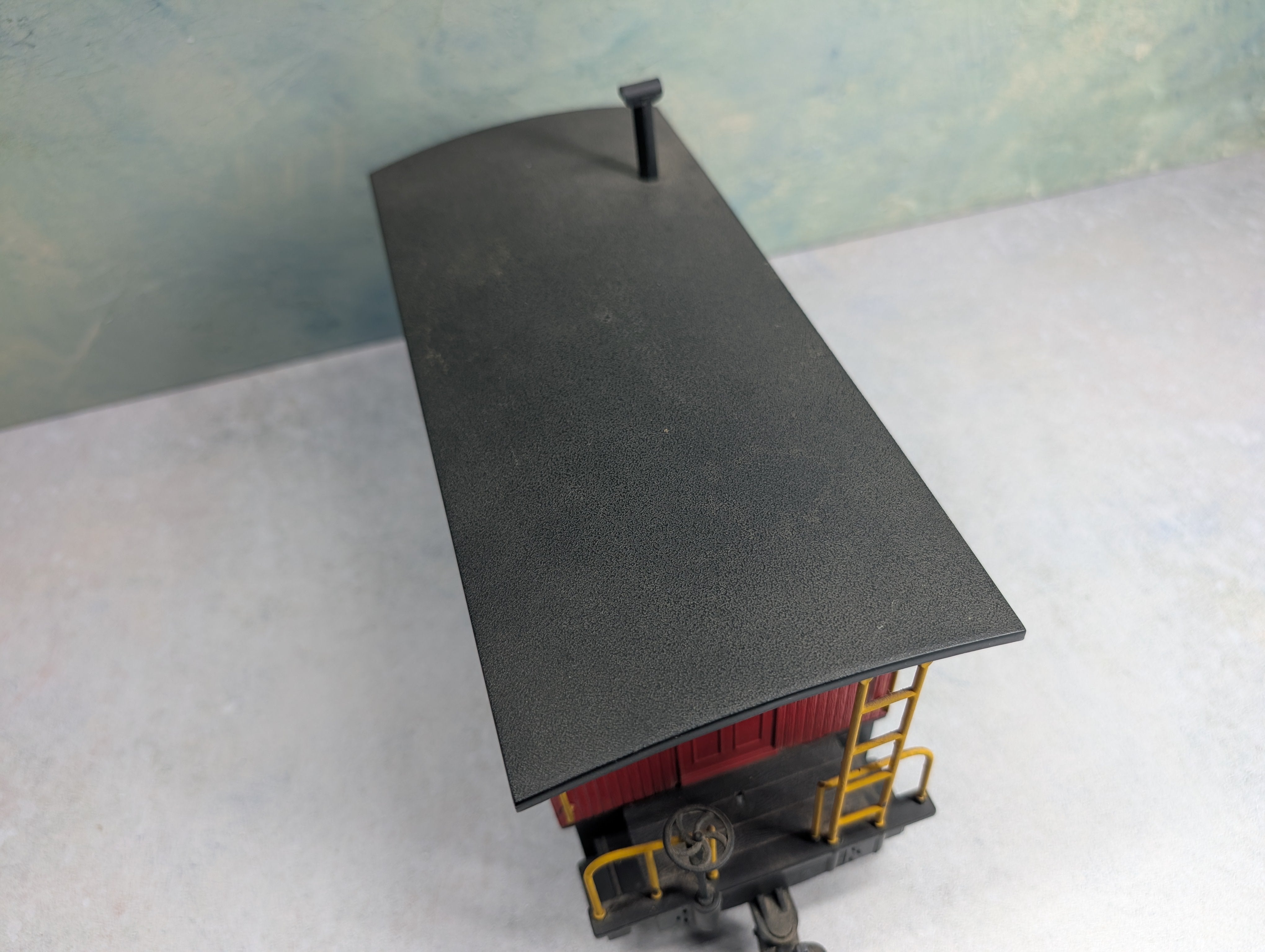 USED Bachmann G Scale Wooden Caboose Reading #61202 Custom Decals