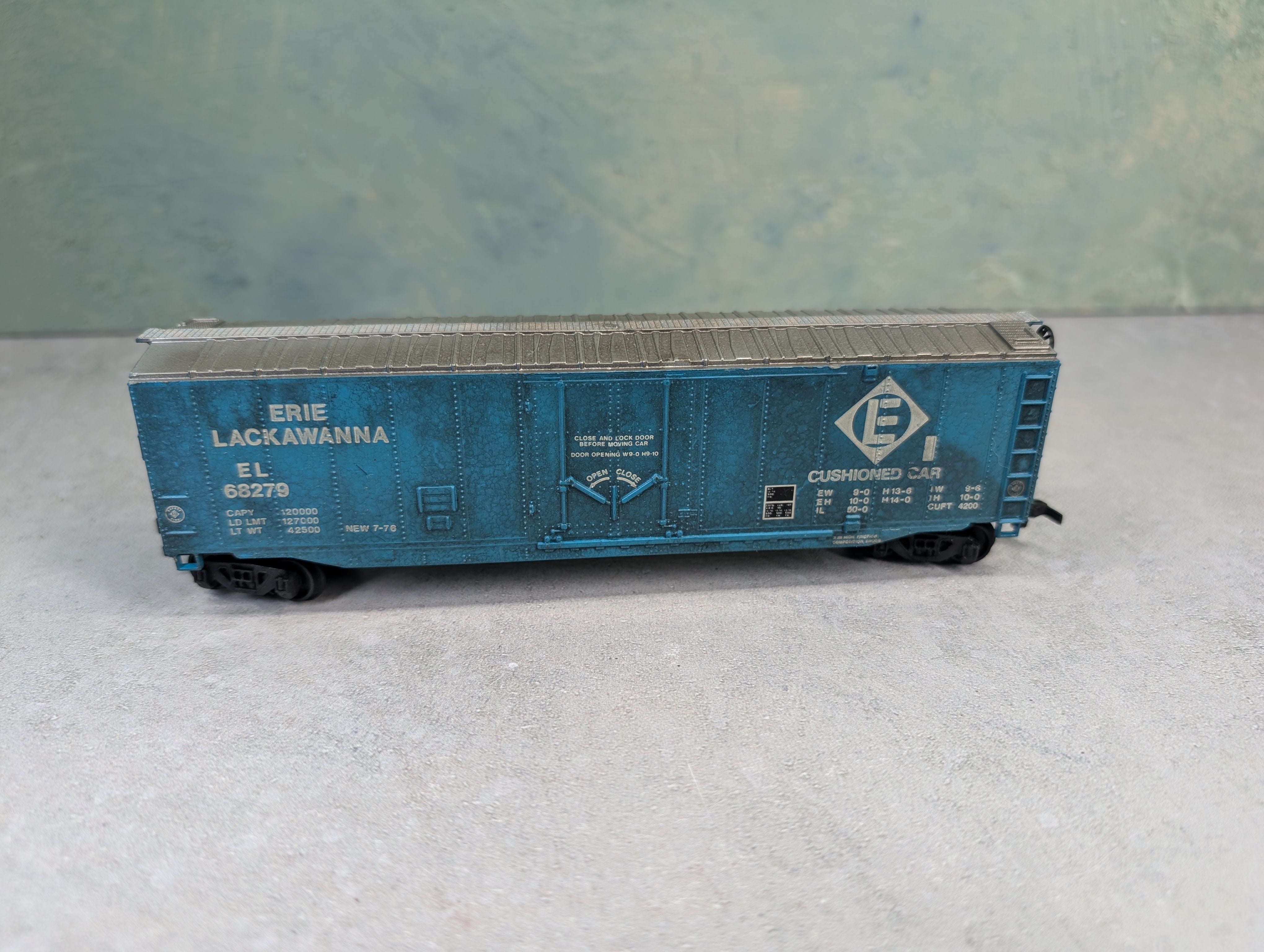 USED Bachmann HO Scale 50' Box Car Erie Lackawanna EL #68279 Weathered