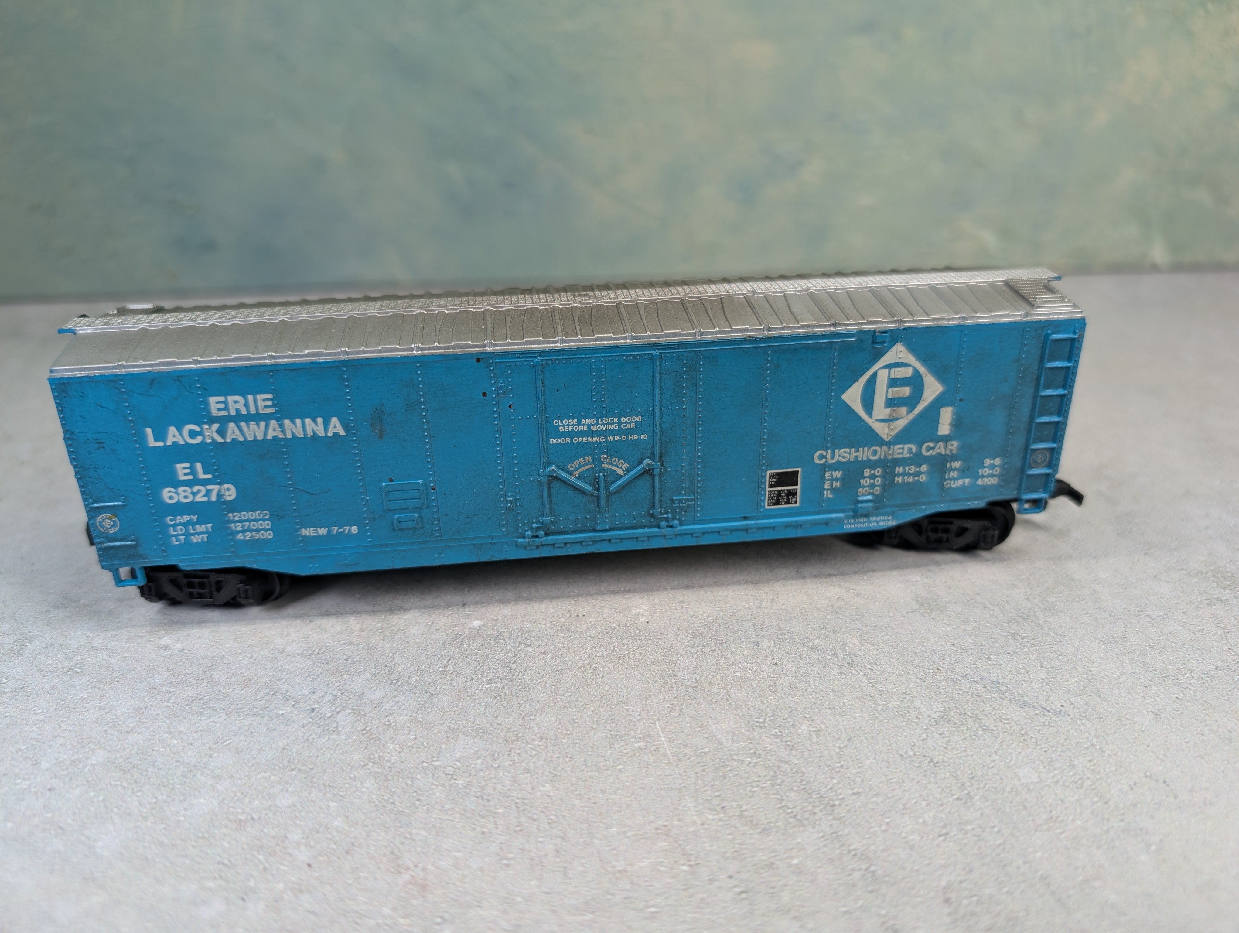 USED Bachmann HO Scale 50' Box Car Erie Lackawanna EL #68279 Weathered